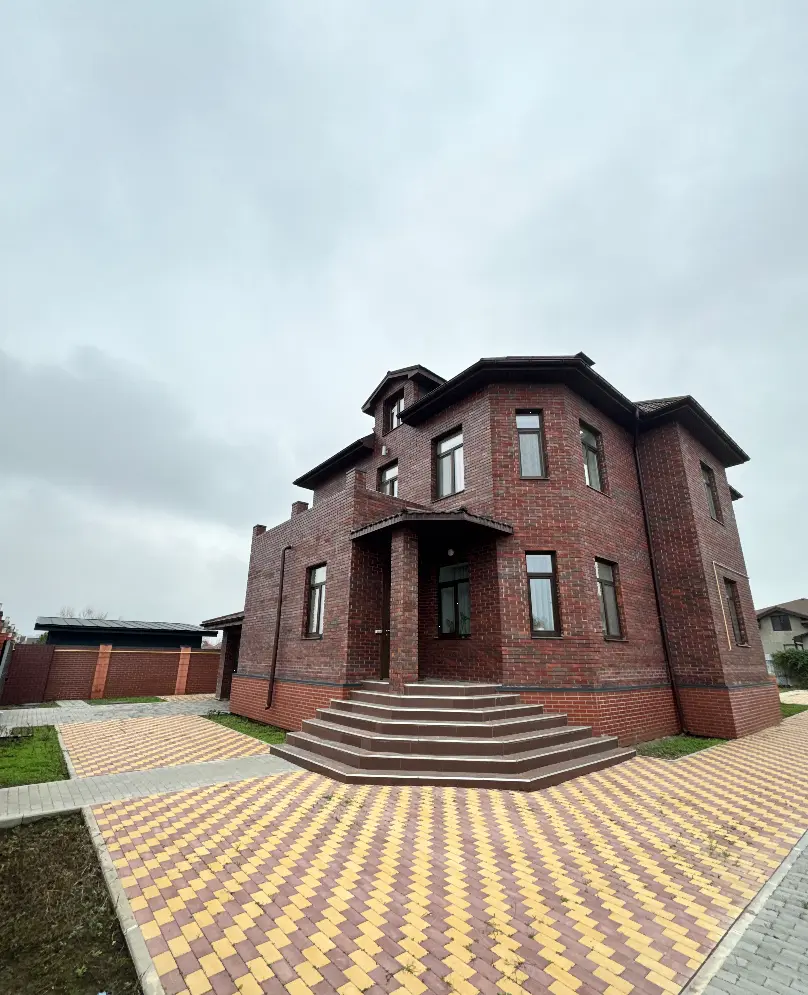 Фото Снять дом, Розовая ул.  Одесса в долгосрочную аренду, цена: 7000 $, код 3677