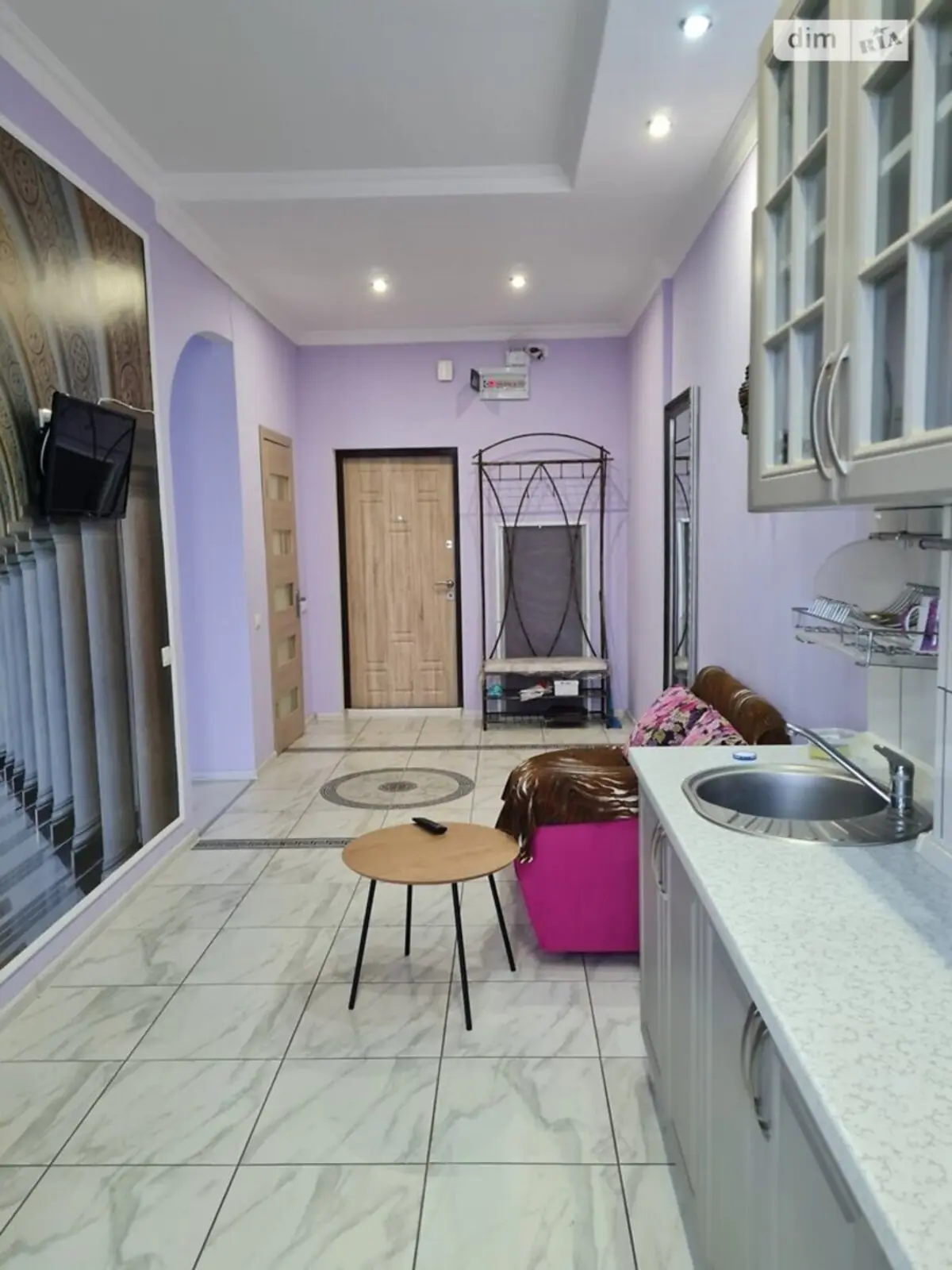 Фото Selling a 1-room apartment, 42 sq.m., Zhylianska Street 118 Kyiv, price: 110000 $, code 3681