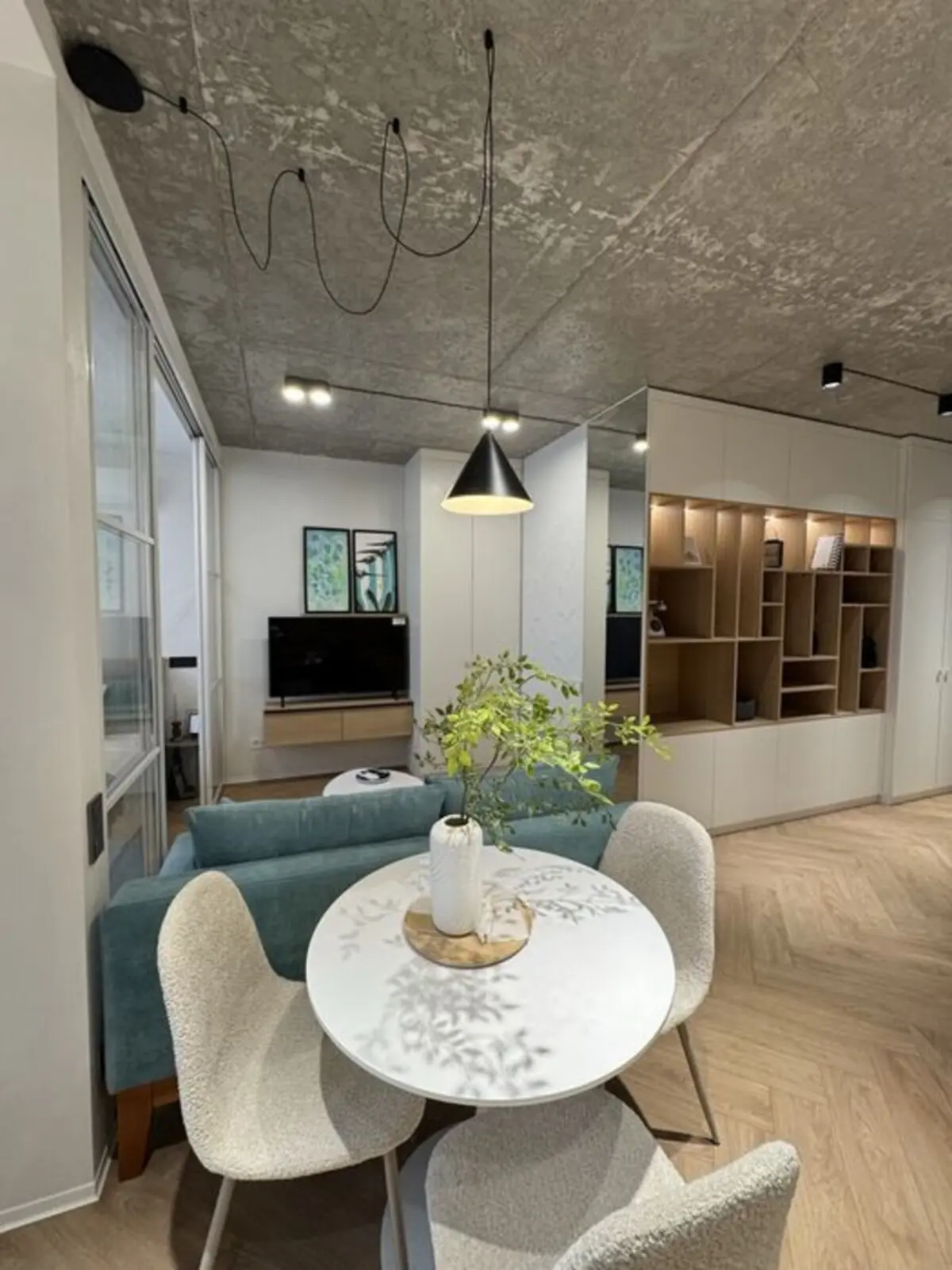 Фото Selling a 1-room apartment, 38 sq.m., Mykoly Hulaka Street  Kyiv, price: 85500 $, code 3686