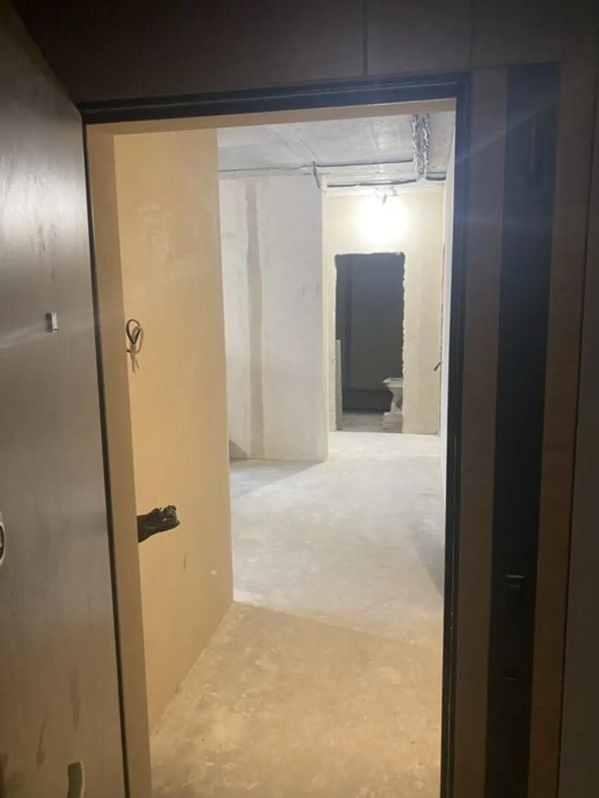 Фото Selling a 3-room apartment, 78 sq.m., Saliutna Street  Kyiv, price: 2450 $, code 3689