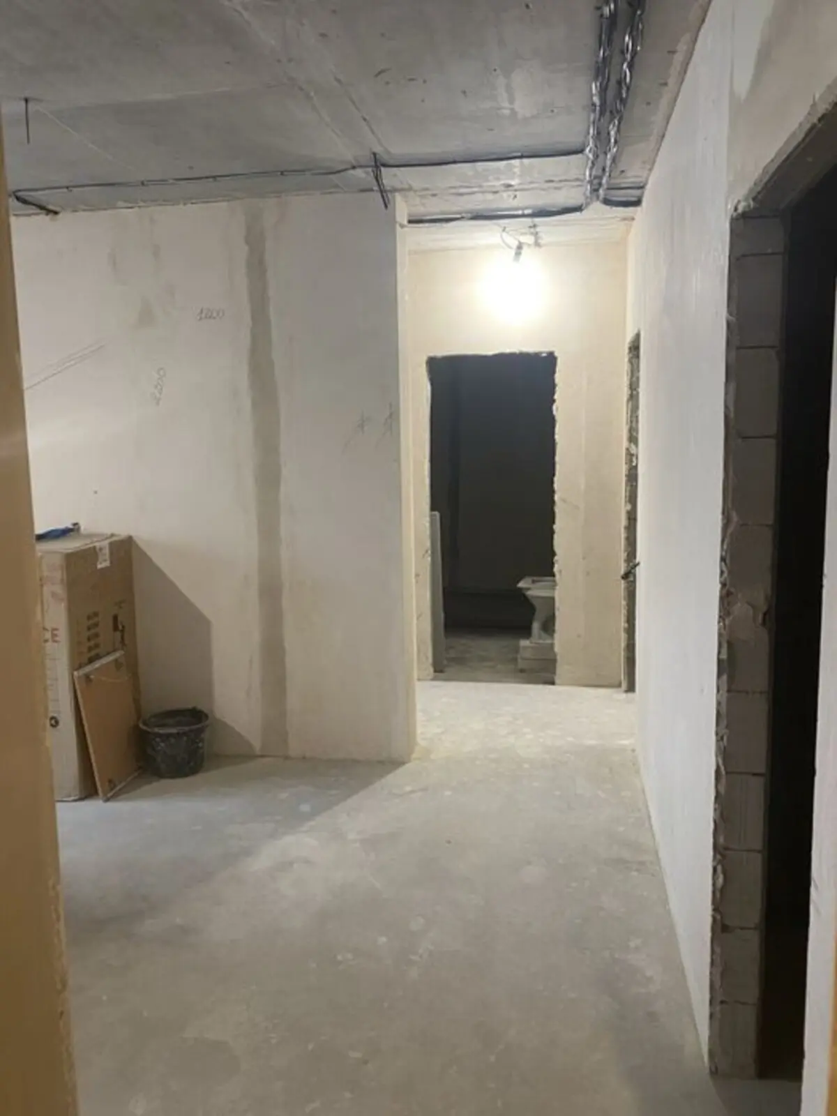 Фото Selling a 3-room apartment, 78 sq.m., Saliutna Street  Kyiv, price: 2450 $, code 3689