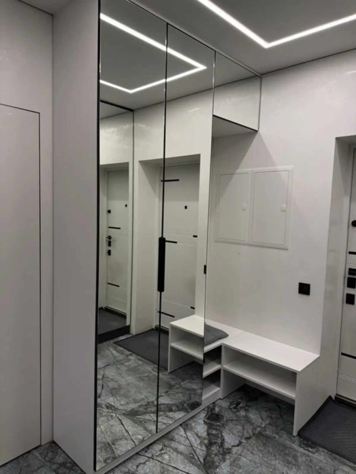 Фото Selling a 1-room apartment, 65 sq.m., Nyzhnii Val Street 27-29 Kyiv, price: 155000 $, code 3691