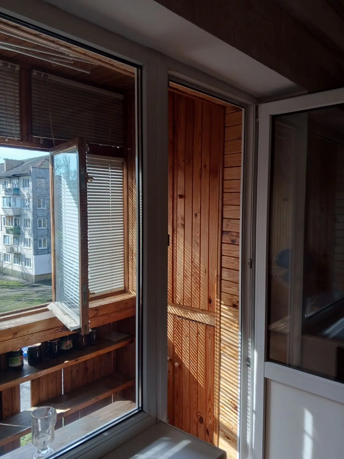 Фото Rent a 2-room apartment, Petra Zaporozhtsia Street 11 Kyiv for long-term rent, price: 11000 UAH, code 3701