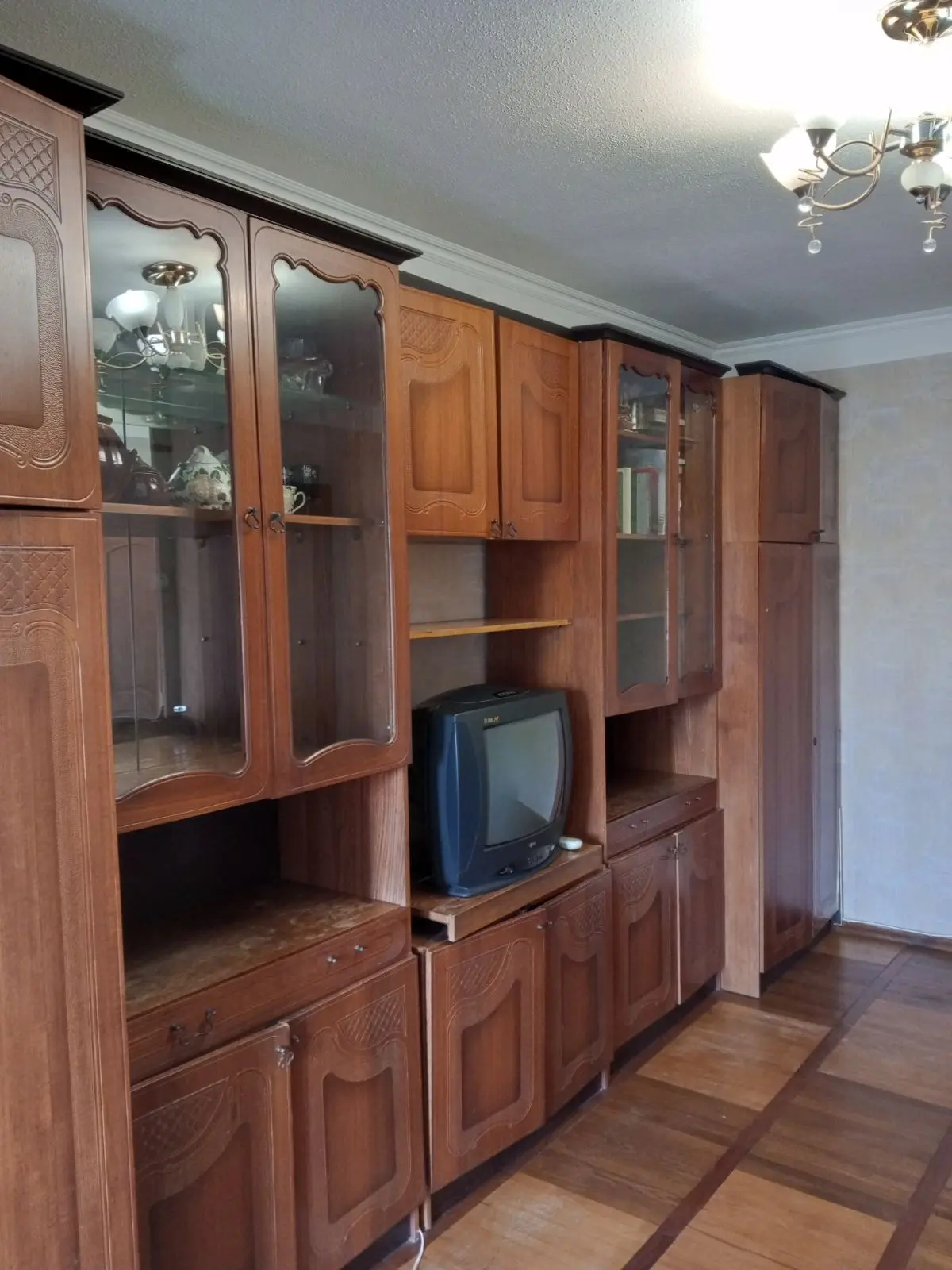 Фото Rent a 2-room apartment, Petra Zaporozhtsia Street 11 Kyiv for long-term rent, price: 11000 UAH, code 3701