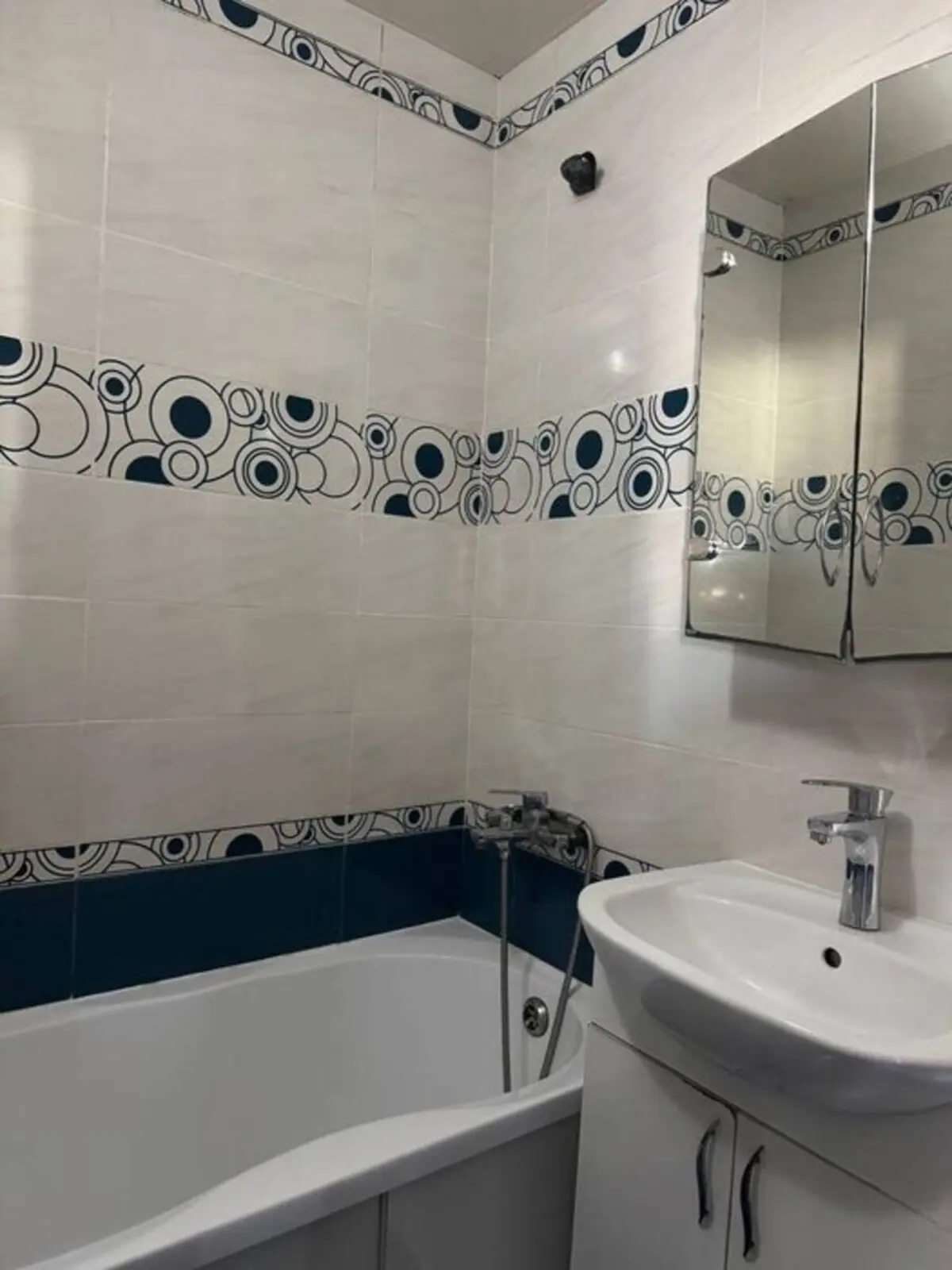 Фото Selling a 1-room apartment, 36 sq.m., Kiltseva Road 1 Kyiv, price: 45000 $, code 3743