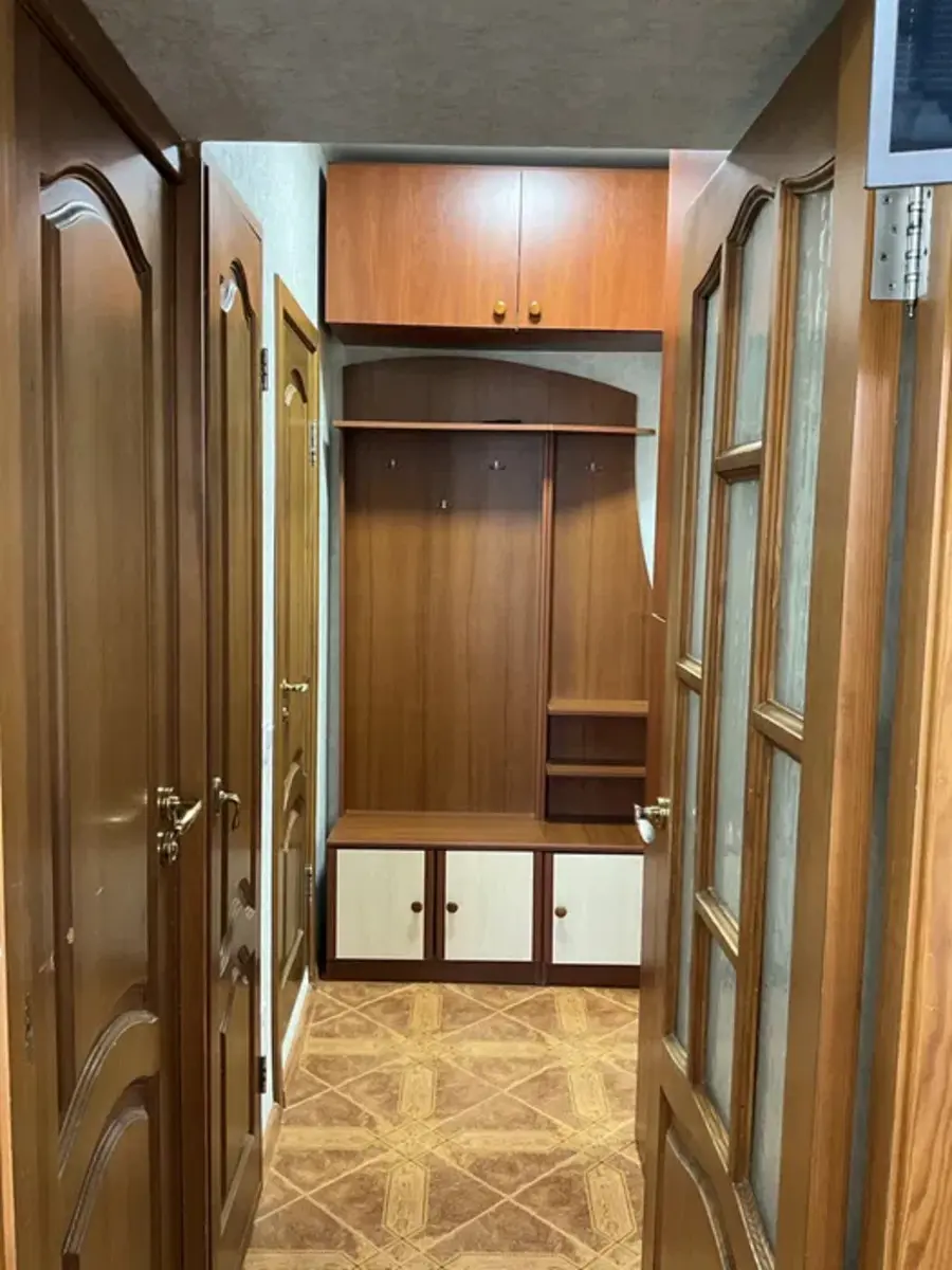 Фото Selling a 1-room apartment, 51 sq.m., Dmytra Lutsenka Street (Yuriia Smolycha Street)  Kyiv, price: 86000 $, code 3744
