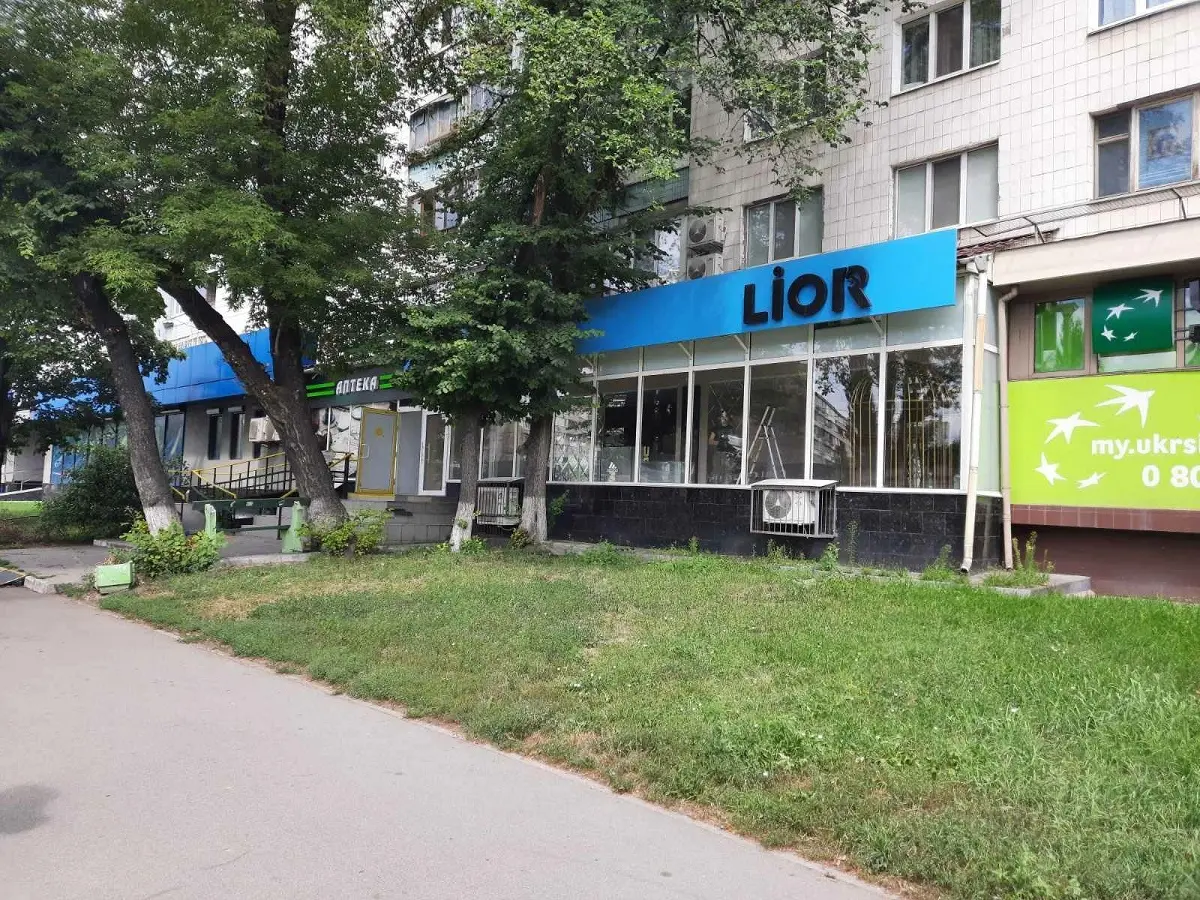 Фото Оренда торгівельної площі, Берестейський просп. (Перемоги) 20 Київ в довгострокову оренду, ціна: 70000 UAH, код 3760