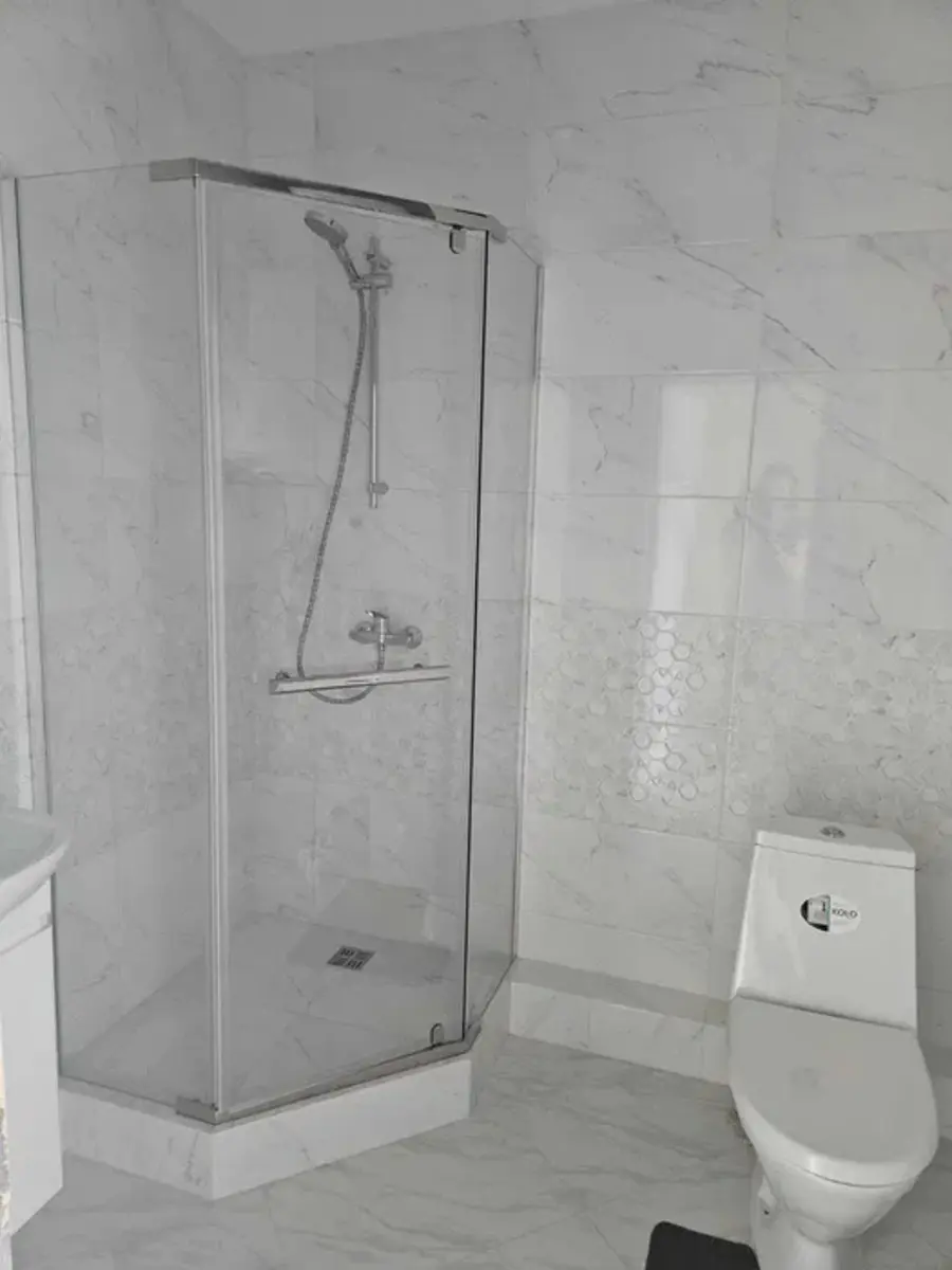 Фото Продаю 2 кімнатну квартиру, 64 кв. м, Столичне шосе  Київ, ціна: 105000 $, код 3761