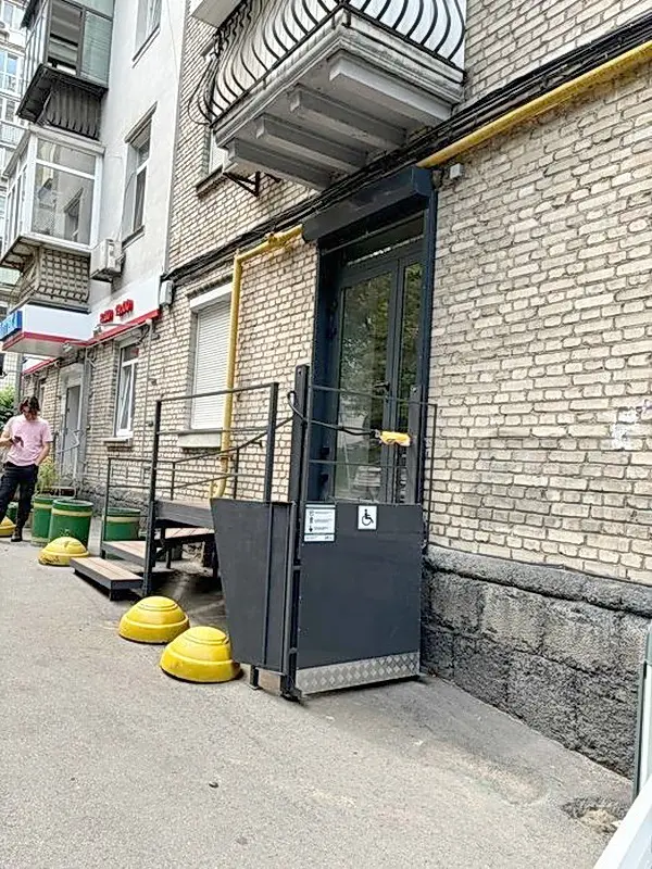 Фото Rent an office, Klovskyi Descent 11 Kyiv for long-term rent, price: 49999 UAH, code 3765