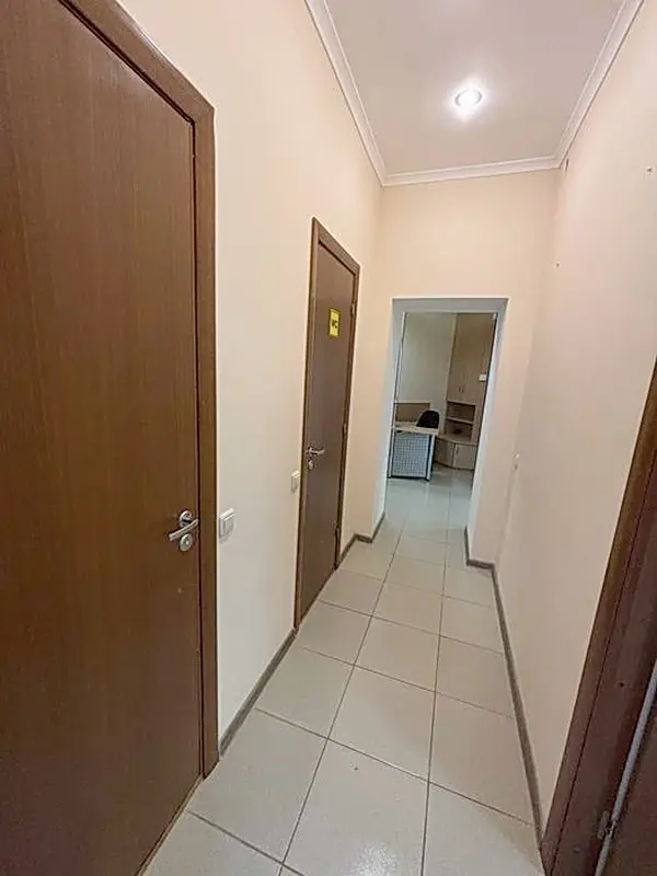 Фото Rent an office, Klovskyi Descent 11 Kyiv for long-term rent, price: 49999 UAH, code 3765