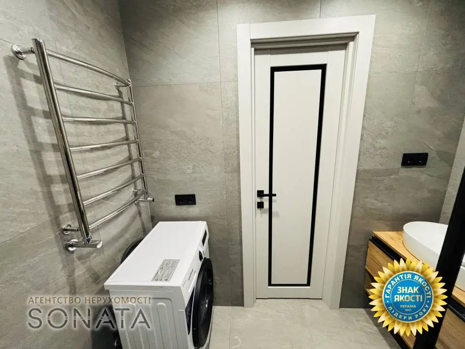 Фото Selling a 1-room apartment, 41 sq.m., Baidy Vyshnyvetskoho Street  Cherkasy, price: 79000 $, code 3768