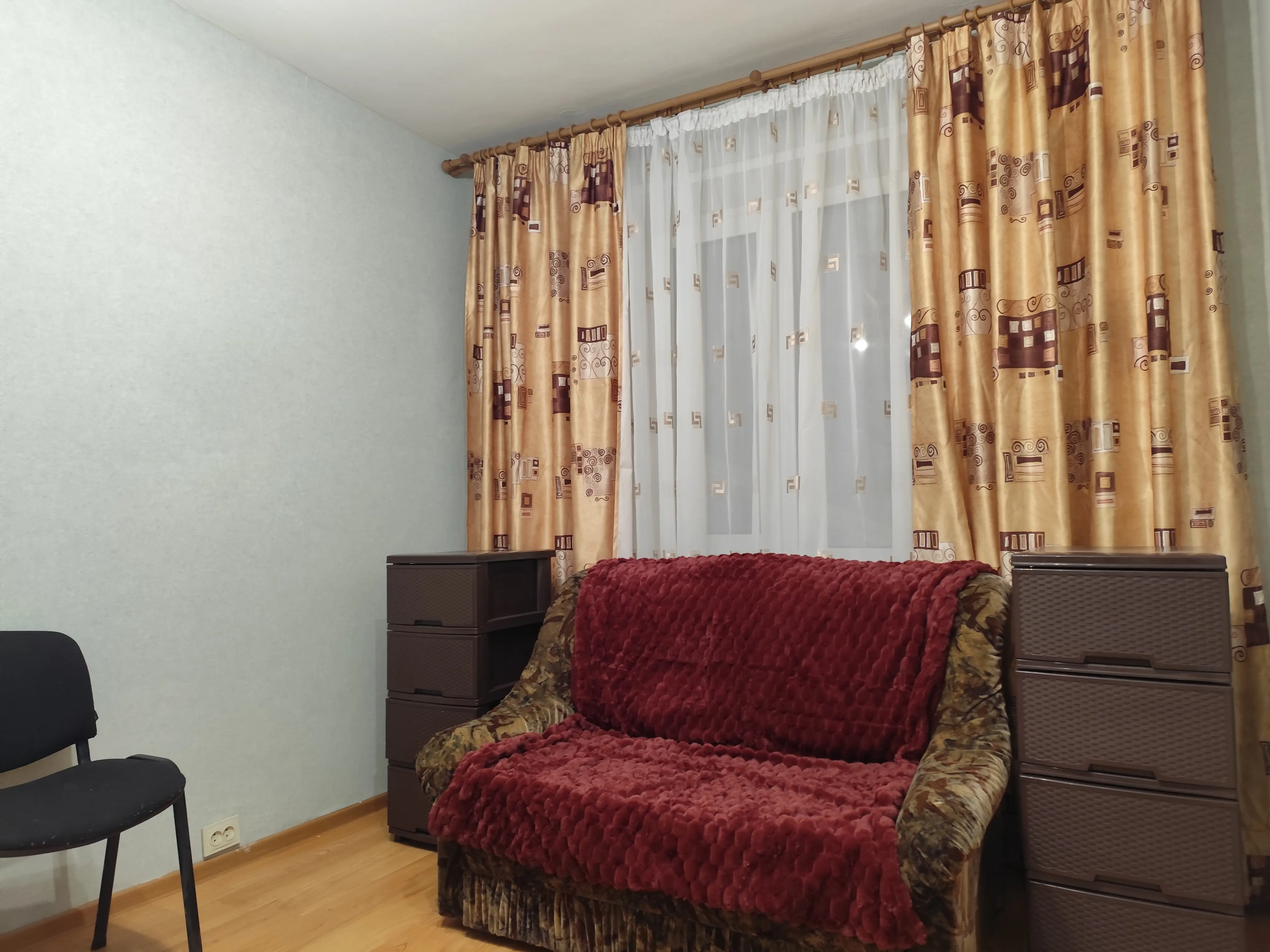 Фото Зняти 2 кімнатну квартиру, Ревуцького вул. 24/4 Київ в довгострокову оренду, ціна: 14999 UAH, код 3771