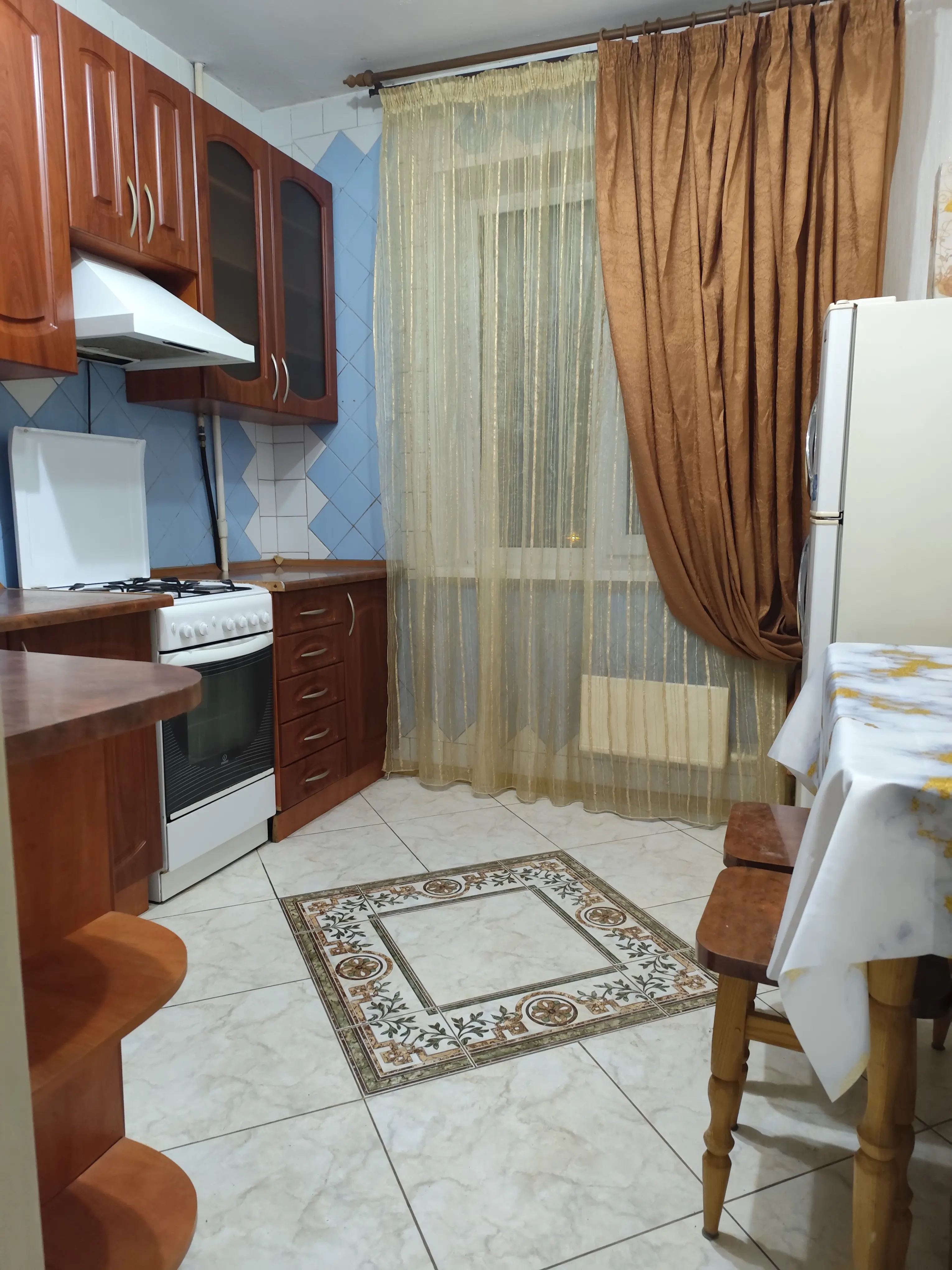 Фото Зняти 2 кімнатну квартиру, Ревуцького вул. 24/4 Київ в довгострокову оренду, ціна: 14999 UAH, код 3771