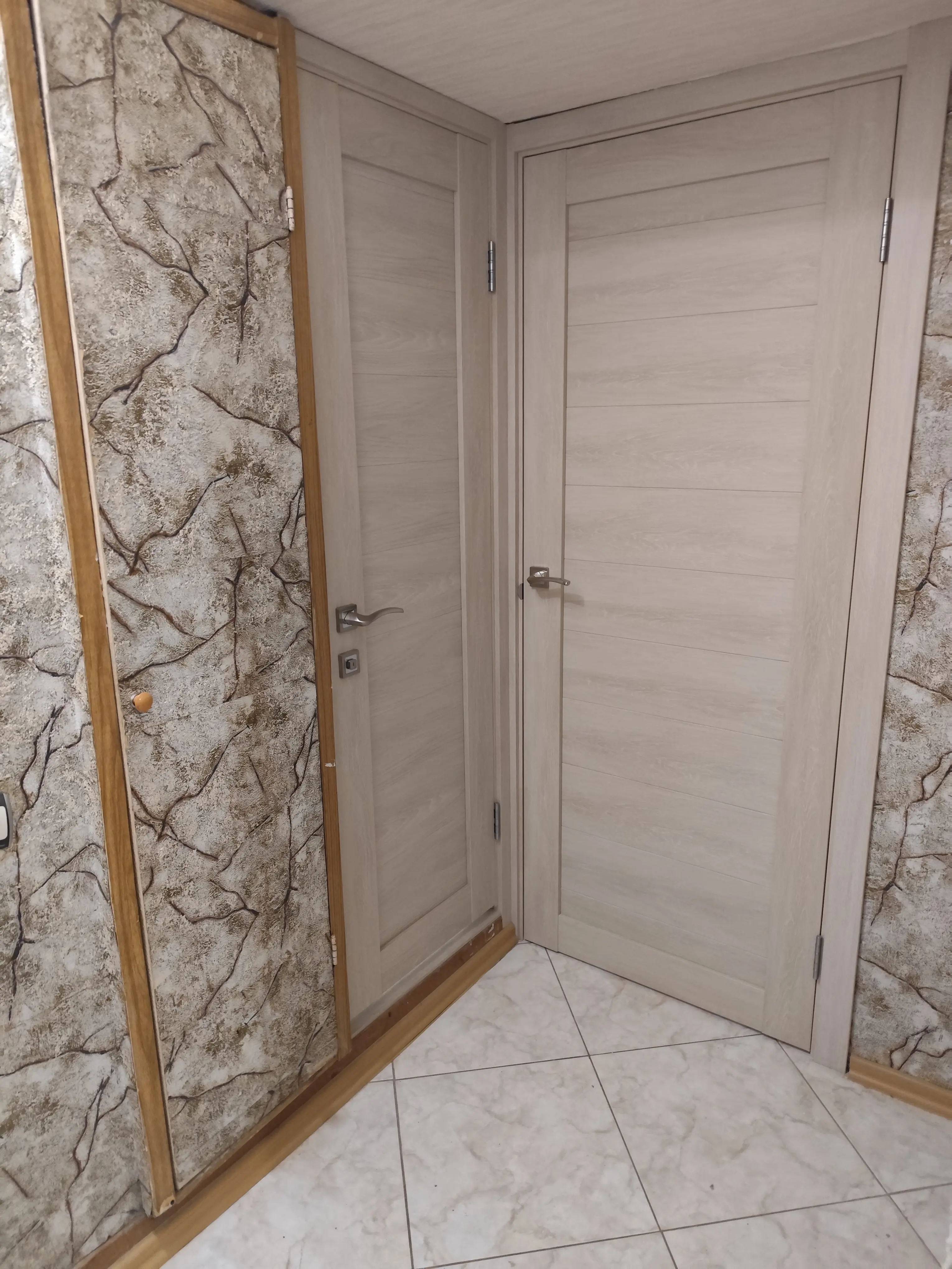 Фото Зняти 2 кімнатну квартиру, Ревуцького вул. 24/4 Київ в довгострокову оренду, ціна: 14999 UAH, код 3771