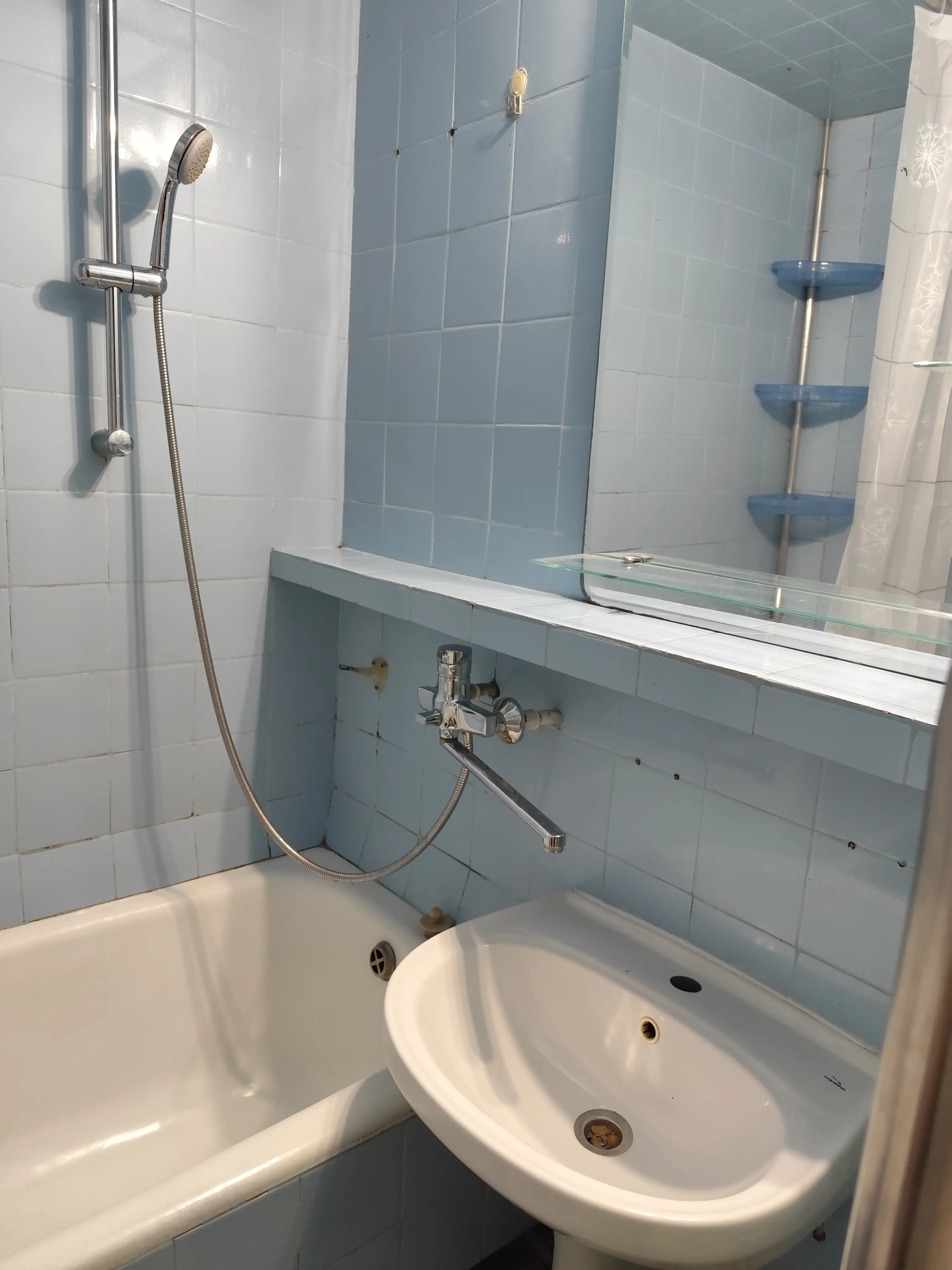 Фото Зняти 2 кімнатну квартиру, Ревуцького вул. 24/4 Київ в довгострокову оренду, ціна: 14999 UAH, код 3771