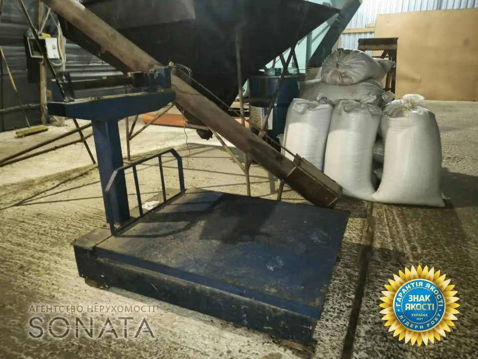 Фото Selling a warehouse, 600 sq.m., Nezalezhnosti street  Belozore, price: 90000 $, code 3773