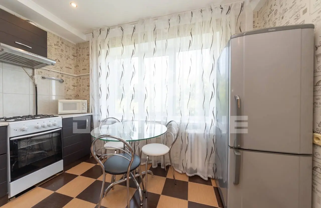 Фото Продаю -2 кімнатну квартиру, 46 кв. м, Павла Вірського бульв. (Саратовська) 53/31 Київ, ціна: 84700 $, код 3774