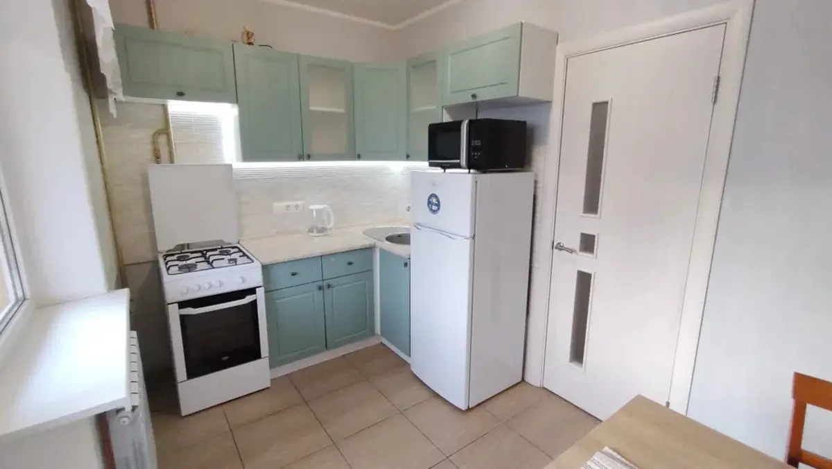 Фото Снять 1-комнатную квартиру, Чернобыльская ул.  Киев в долгосрочную аренду, цена: 16000 грн, код 3779