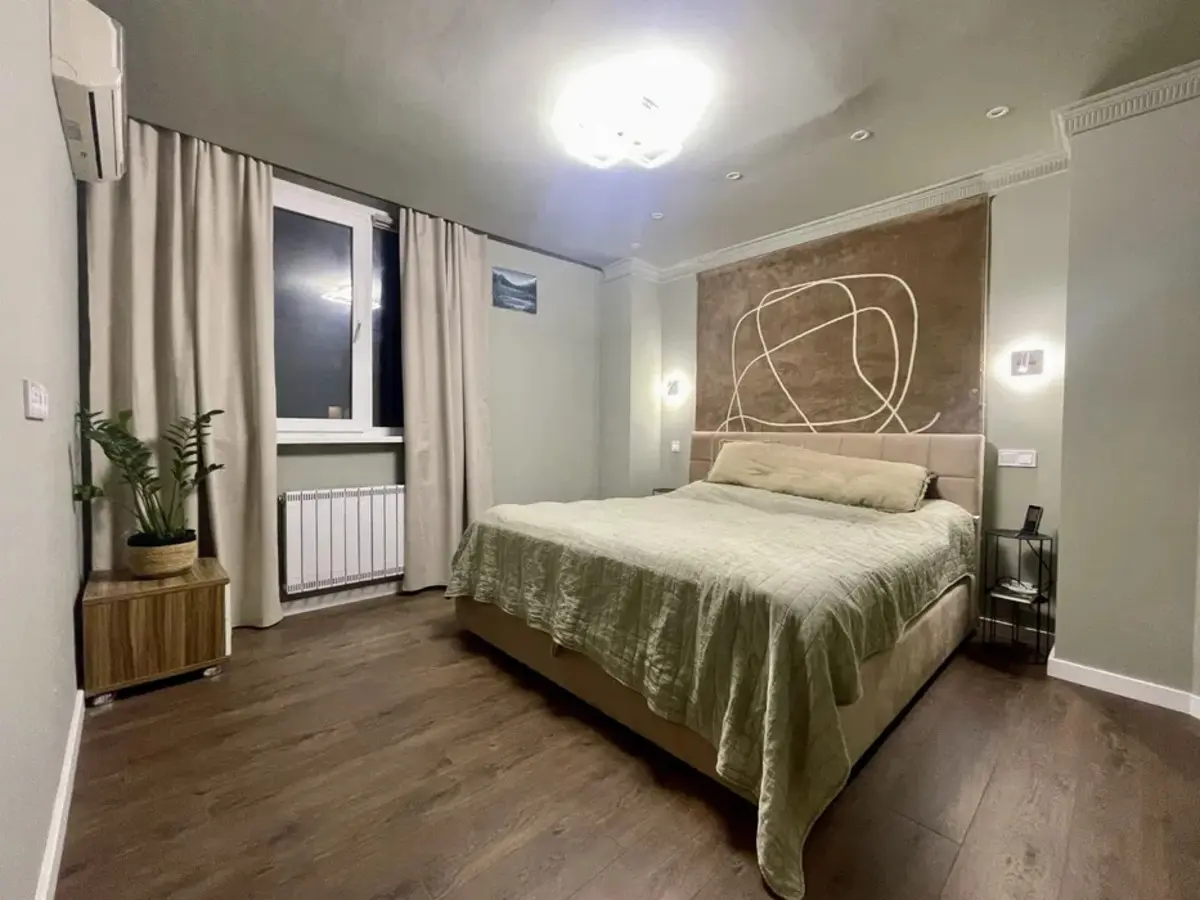 Фото Продаю 2-комнатную квартиру, 75 кв. м, Вадима Гетьмана ул. (Индустриальная) 1а Киев, цена: 145000 $, код 3780