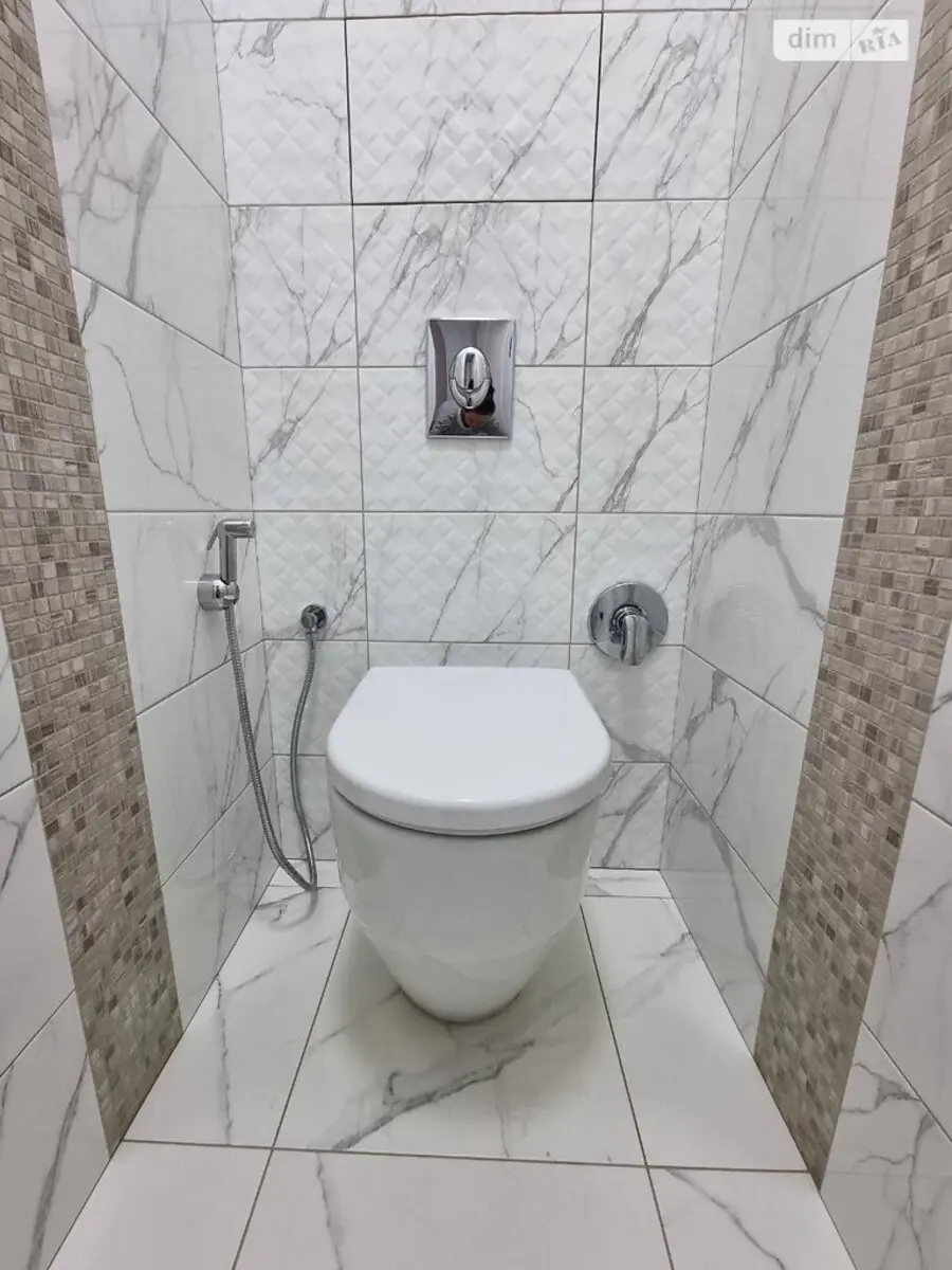 Фото Продаю 2-комнатную квартиру, 52 кв. м, Ереванская ул. 5 Киев, цена: 119000 $, код 3781