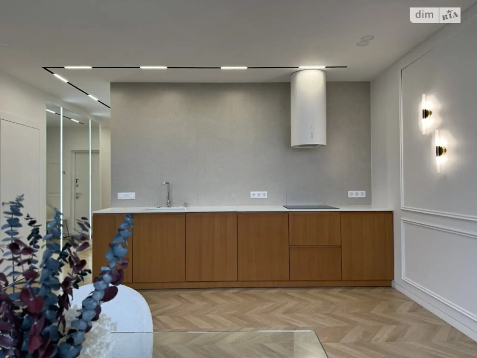 Фото Продаю 3-комнатную квартиру, 93 кв. м, Вышг.ская ул. 45/13 Киев, цена: 300000 $, код 3782