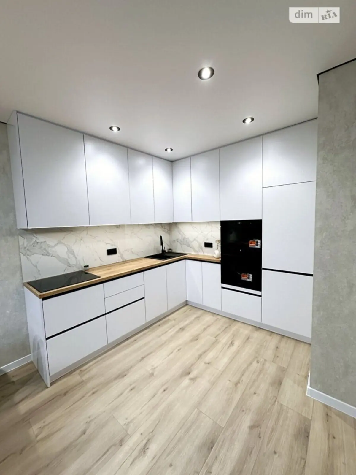 Фото Продаю 1 кімнатну квартиру, 47 кв. м, Родини Крістерів вул.  Київ, ціна: 110000 $, код 3784