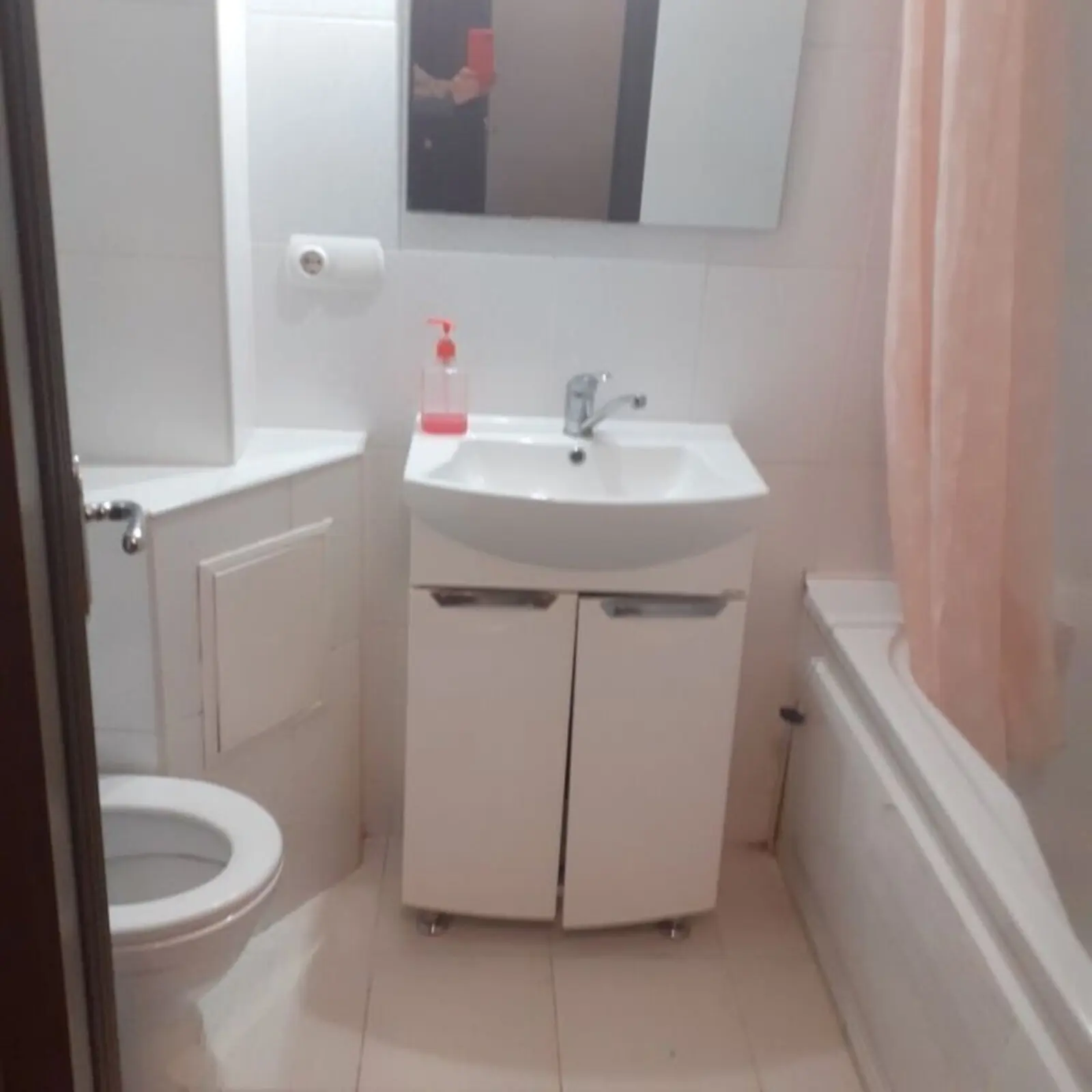 Фото Продаю 1 кімнатну квартиру, 32 кв. м, Василя Касіяна вул. 6б Київ, ціна: 58900 $, код 3788