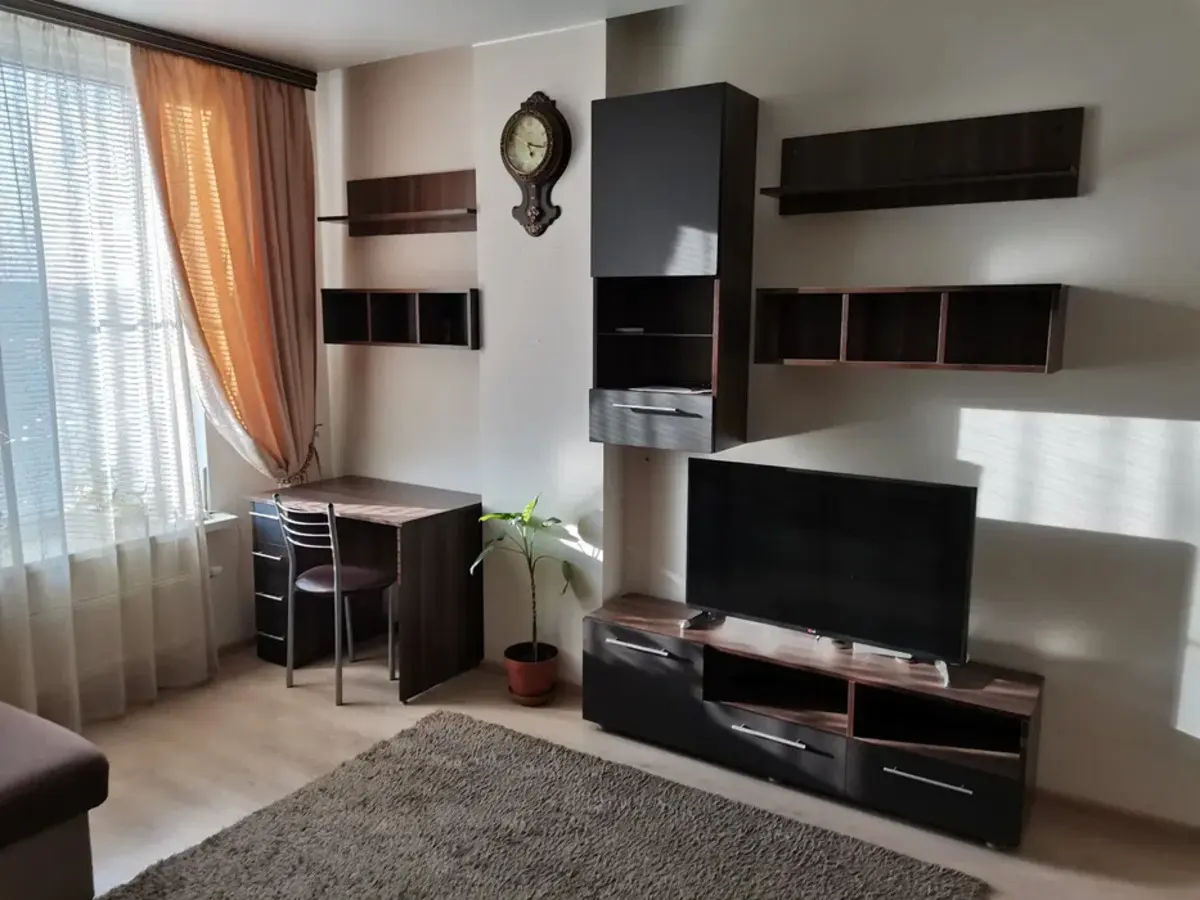 Фото Продаю 1 кімнатну квартиру, 35 кв. м, Богатирська вул. 6а Київ, ціна: 82000 $, код 3793