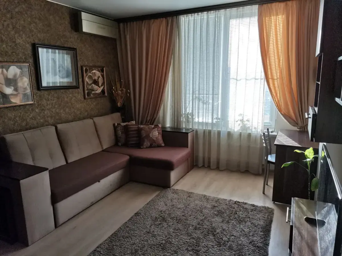 Фото Продаю 1 кімнатну квартиру, 35 кв. м, Богатирська вул. 6а Київ, ціна: 82000 $, код 3793