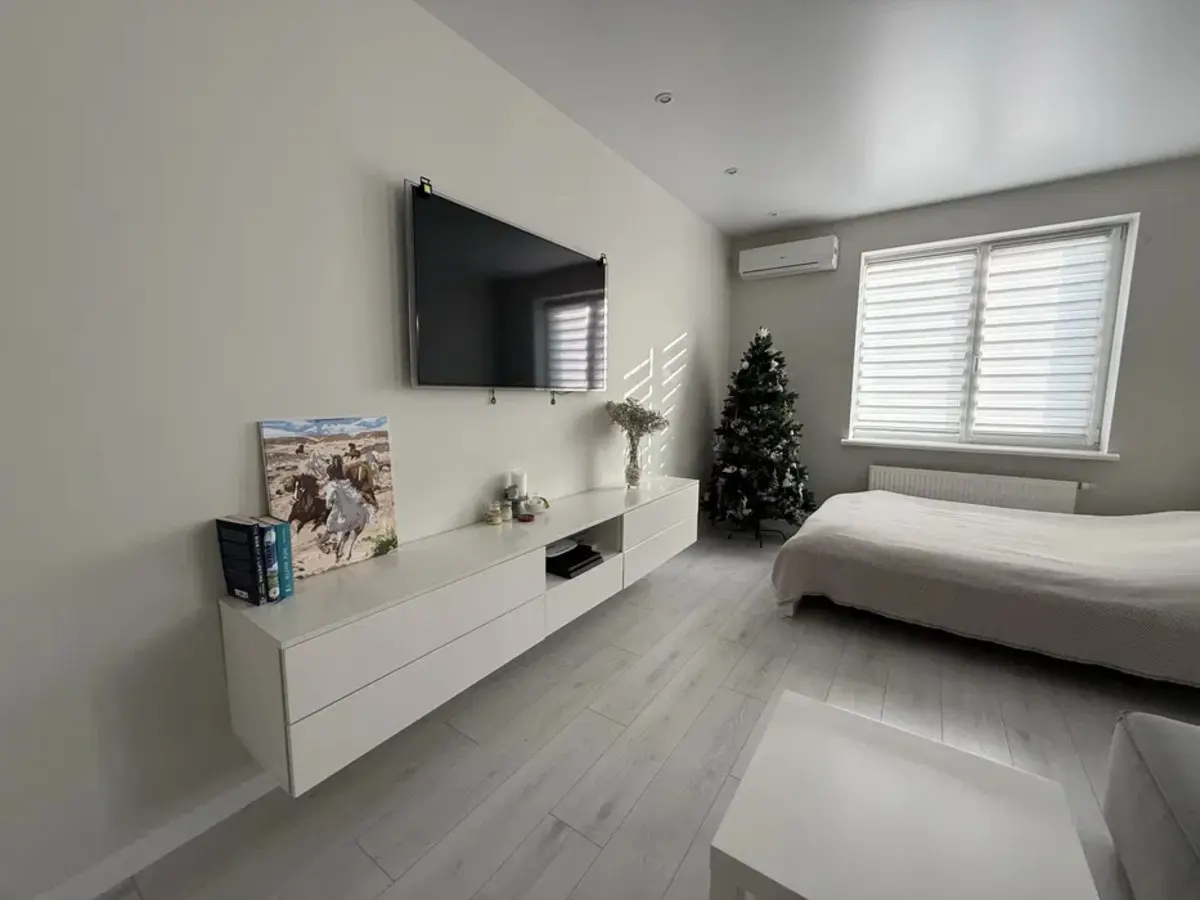 Фото Selling a 1-room apartment, 39 sq.m., Mykhaila Dontsia Street 2а Kyiv, price: 102000 $, code 3795