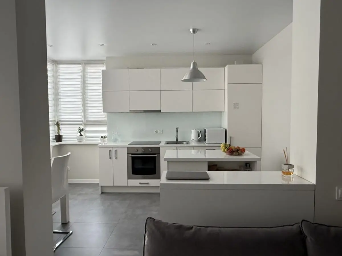 Фото Selling a 1-room apartment, 39 sq.m., Mykhaila Dontsia Street 2а Kyiv, price: 102000 $, code 3795