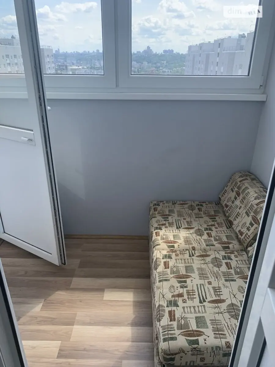 Фото Selling a 1-room apartment, 33 sq.m., Baltiiskyi lane  Kyiv, price: 60000 $, code 3796