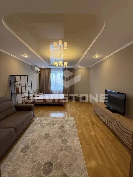 Фото Зняти 1 кімнатну квартиру, Йорданська вул. (Лайоша Гавро)  Київ в довгострокову оренду, ціна: 25000 UAH, код 3808