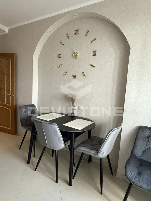 Фото Зняти 1 кімнатну квартиру, Йорданська вул. (Лайоша Гавро)  Київ в довгострокову оренду, ціна: 25000 UAH, код 3808