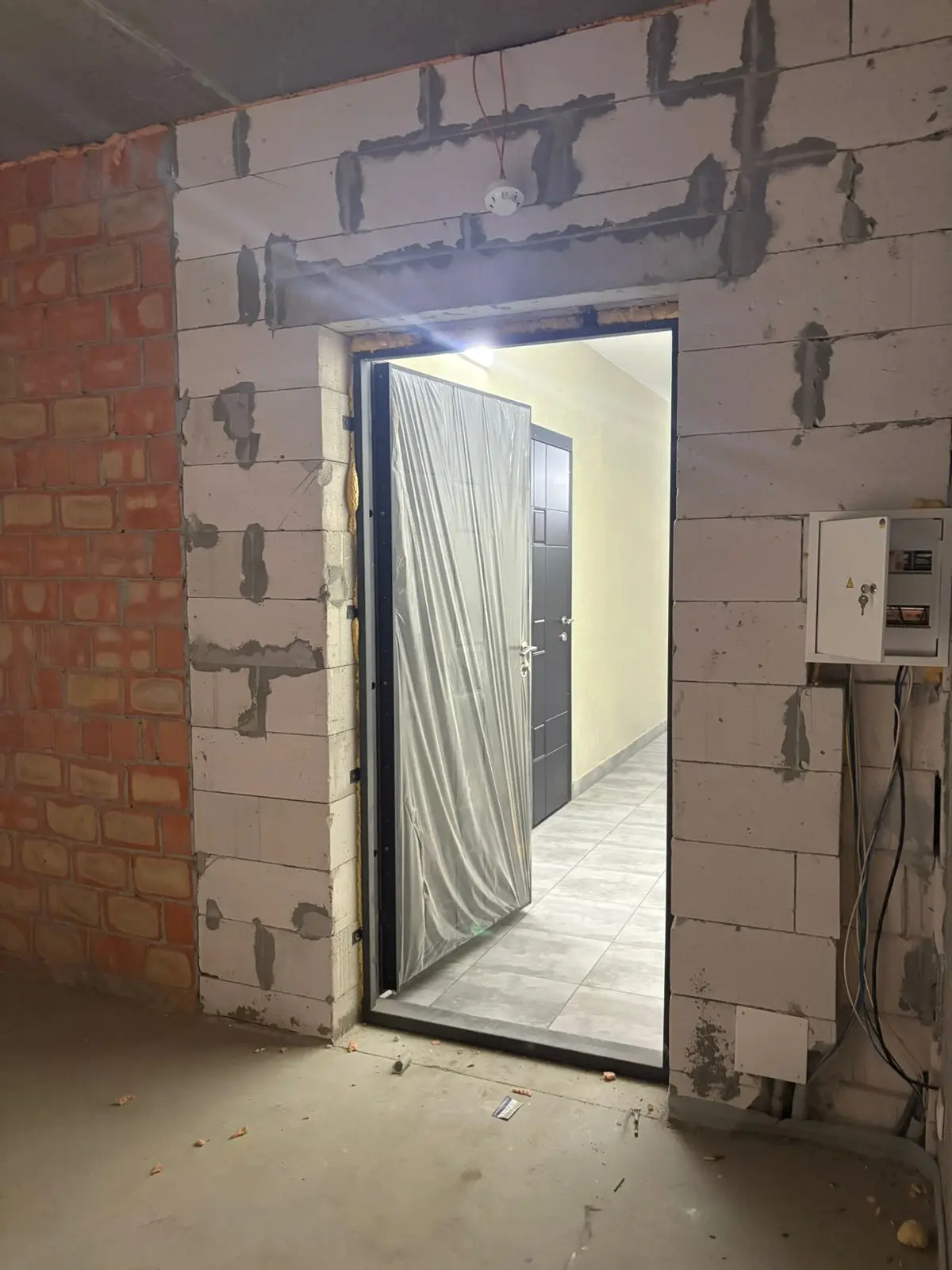 Фото Selling a 3-room apartment, 81 sq.m., Kakhovska Street 62а Kyiv, price: 101000 $, code 3817