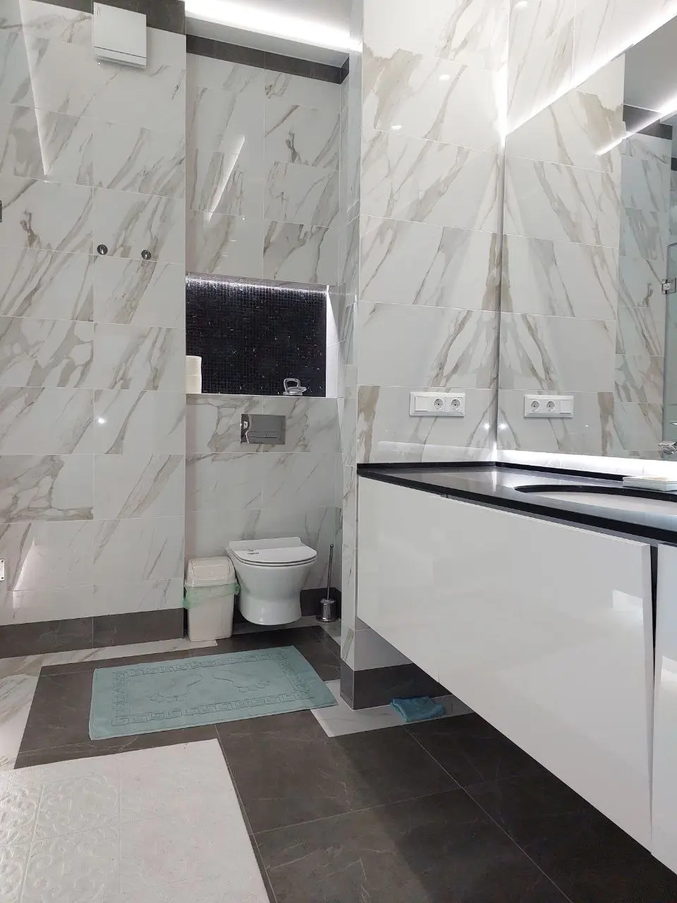 Фото Продаю 3-комнатную квартиру, 150 кв. м, Фонтанская дорога 77 Одесса, цена: 320000 $, код 3819