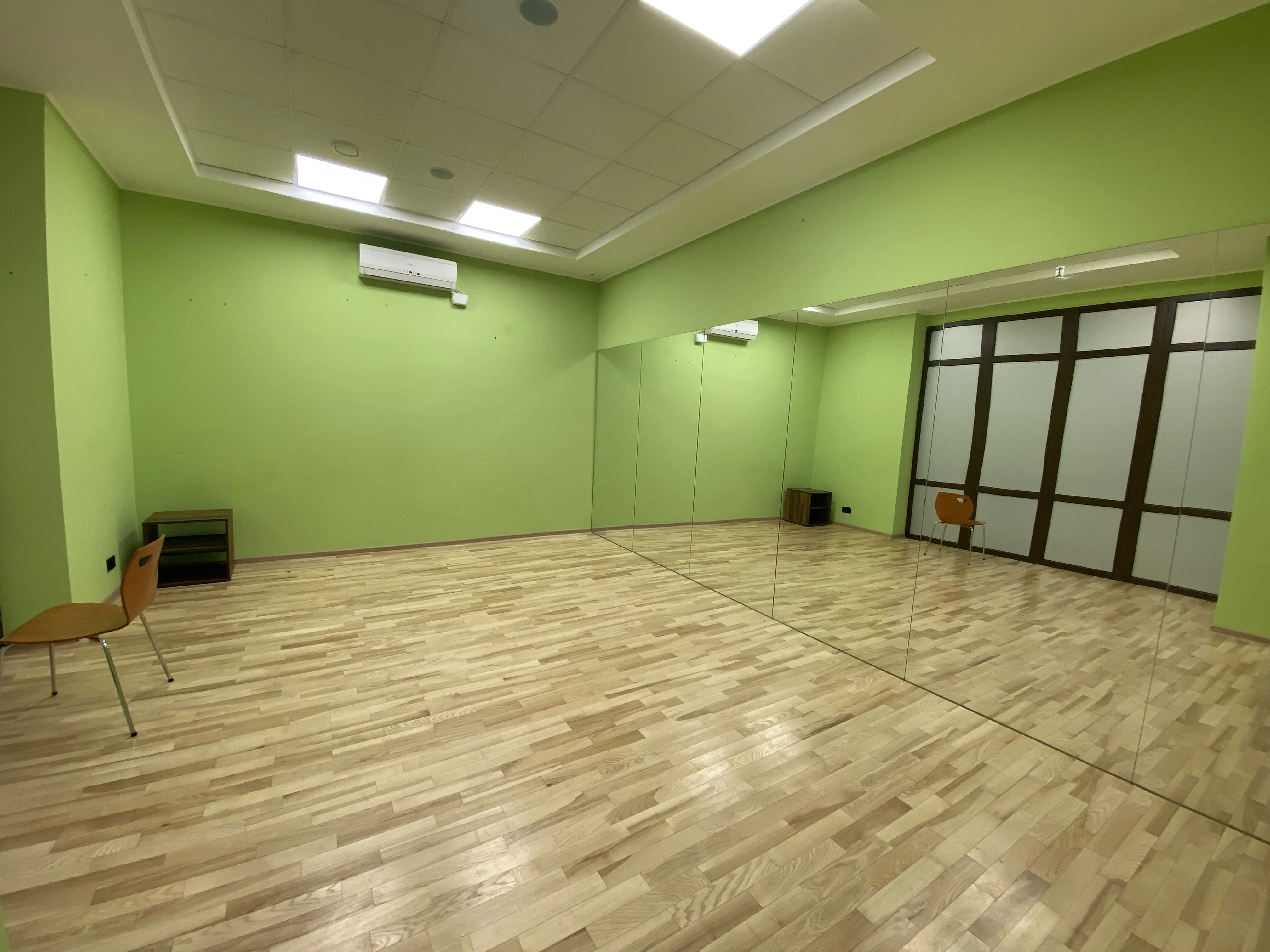 Фото Продаю комерційну нерухомість, 360 кв. м, Гната Хоткевича вул. (Червоногвардійська) 12 Київ, ціна: 220000 $, код 3824