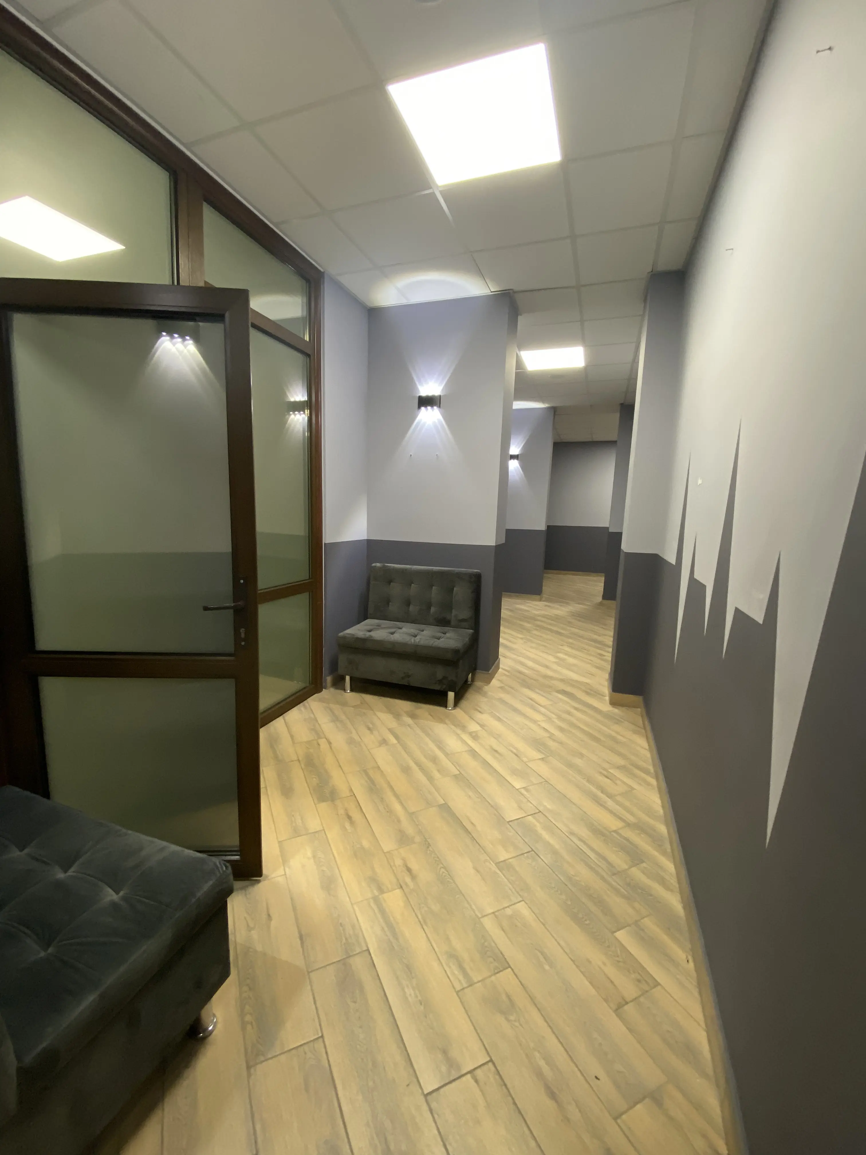 Фото Продаю комерційну нерухомість, 360 кв. м, Гната Хоткевича вул. (Червоногвардійська) 12 Київ, ціна: 220000 $, код 3824