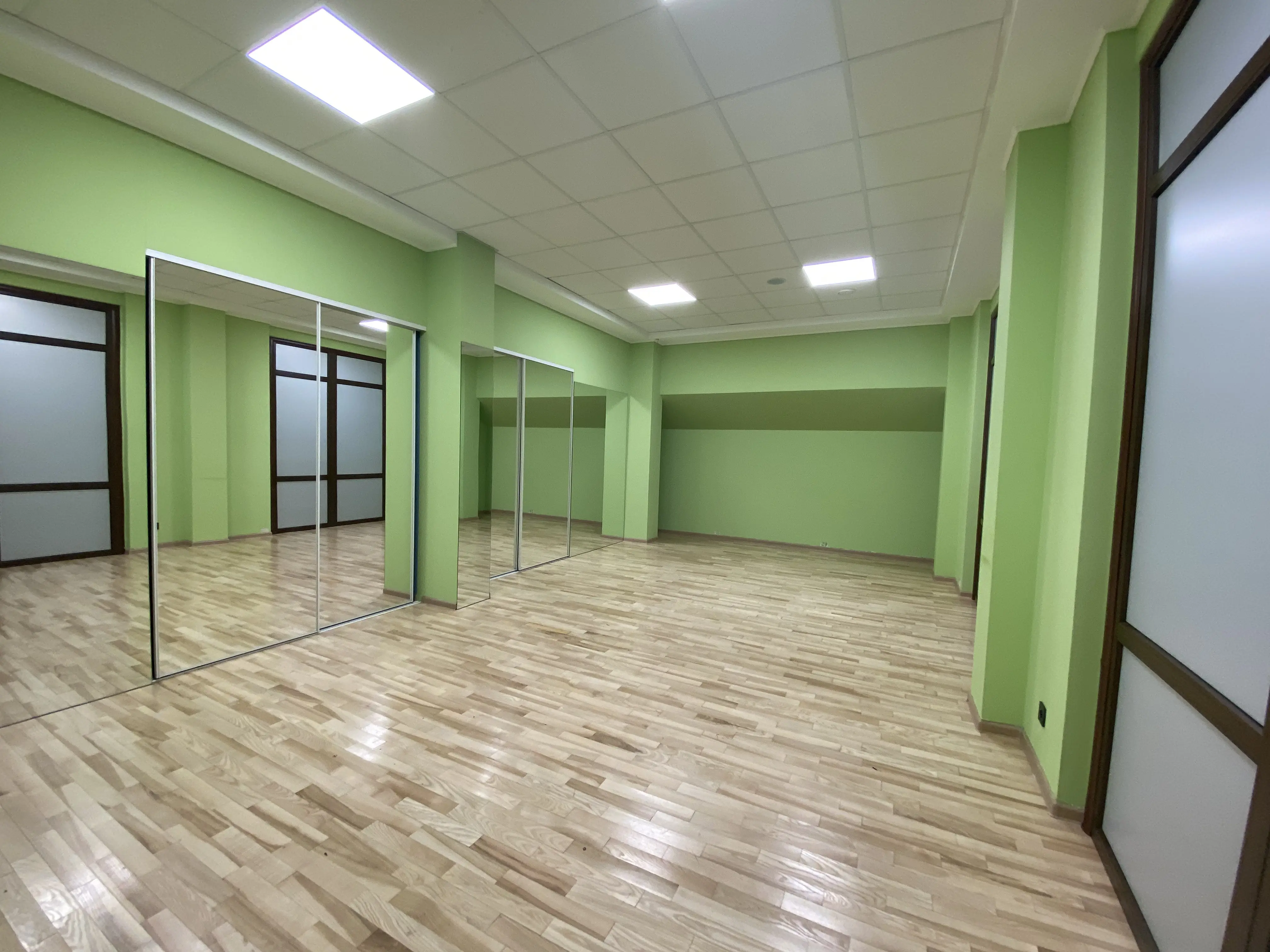 Фото Продаю комерційну нерухомість, 360 кв. м, Гната Хоткевича вул. (Червоногвардійська) 12 Київ, ціна: 220000 $, код 3824