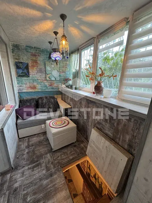 Фото Зняти 2 кімнатну квартиру, Прирічна вул.  Київ в довгострокову оренду, ціна: 21000 UAH, код 3826