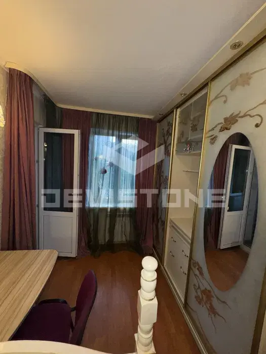 Фото Зняти 2 кімнатну квартиру, Прирічна вул.  Київ в довгострокову оренду, ціна: 21000 UAH, код 3826