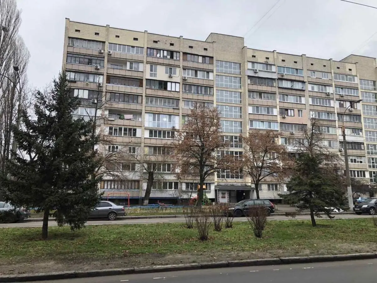 Фото Продаю 1 кімнатну квартиру, 39 кв. м, Маршала Рокосовського просп. 10 Київ, ціна: 42500 $, код 3842