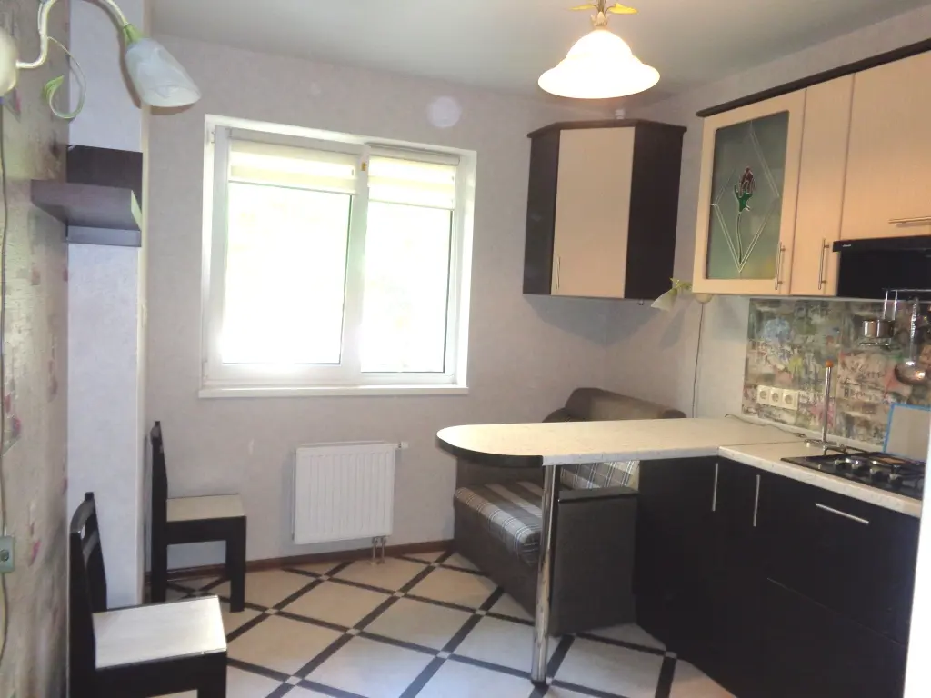 Фото Зняти 1 кімнатну квартиру, Метрологічна вул. 9в Київ в довгострокову оренду, ціна: 19500 UAH, код 3848