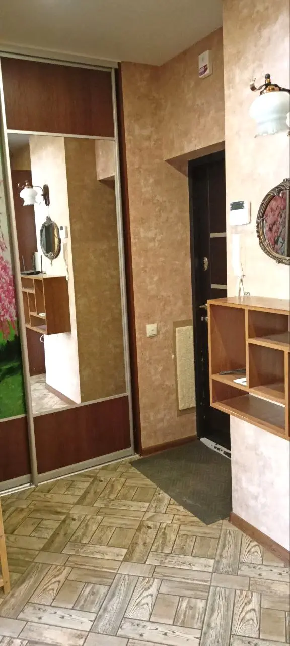 Фото Зняти 1 кімнатну квартиру, Метрологічна вул. 9в Київ в довгострокову оренду, ціна: 19500 UAH, код 3848