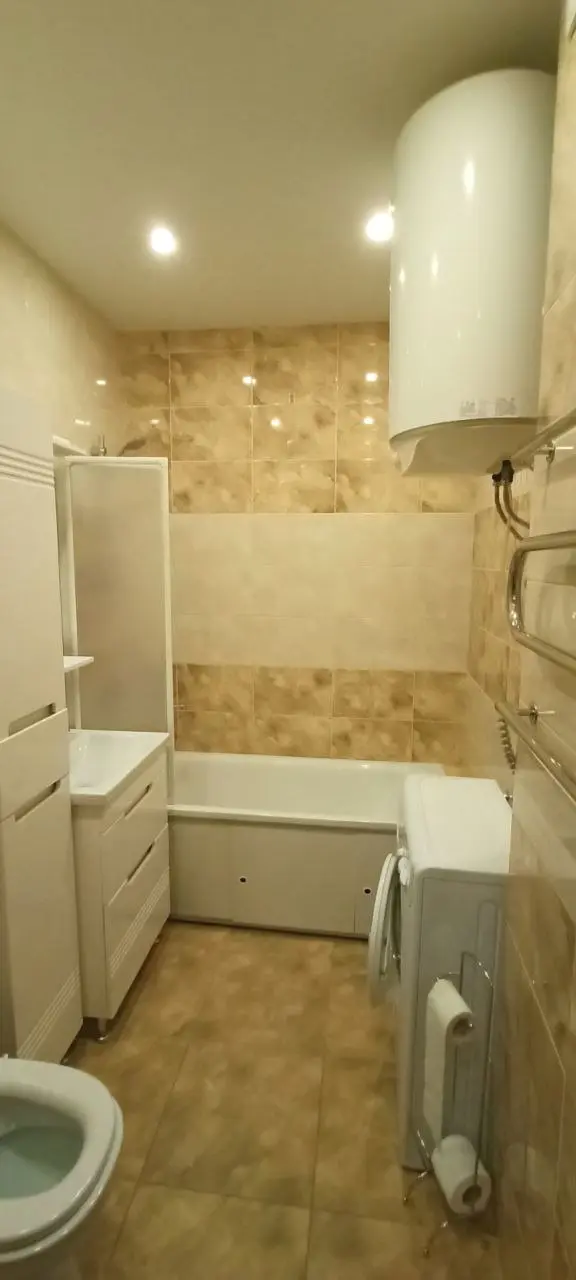 Фото Зняти 1 кімнатну квартиру, Метрологічна вул. 9в Київ в довгострокову оренду, ціна: 19500 UAH, код 3848