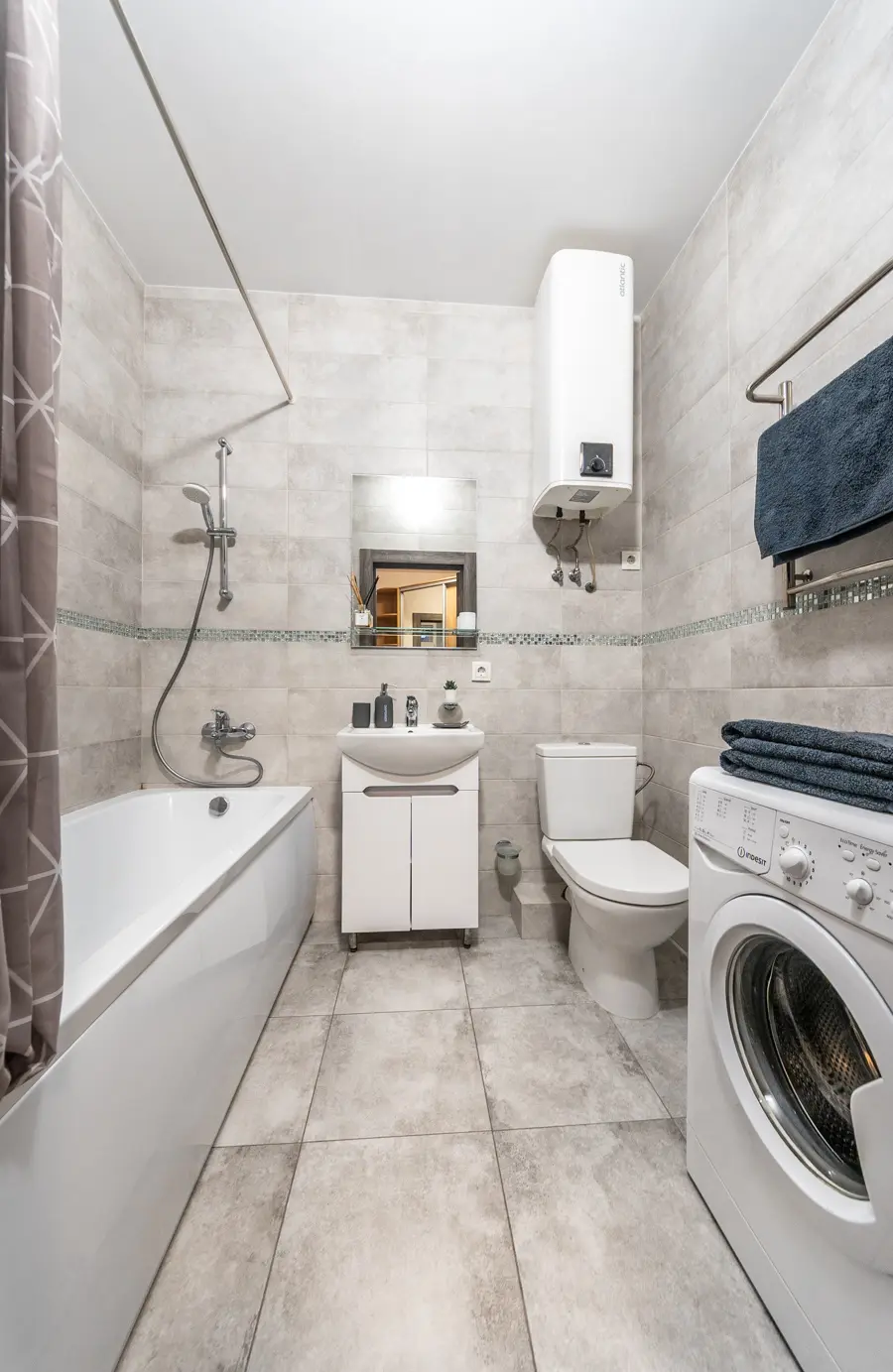 Фото Selling a 1-room apartment, 39.8 sq.m., Pravdy Avenue 41Д Kyiv, price: 91500 $, code 3852