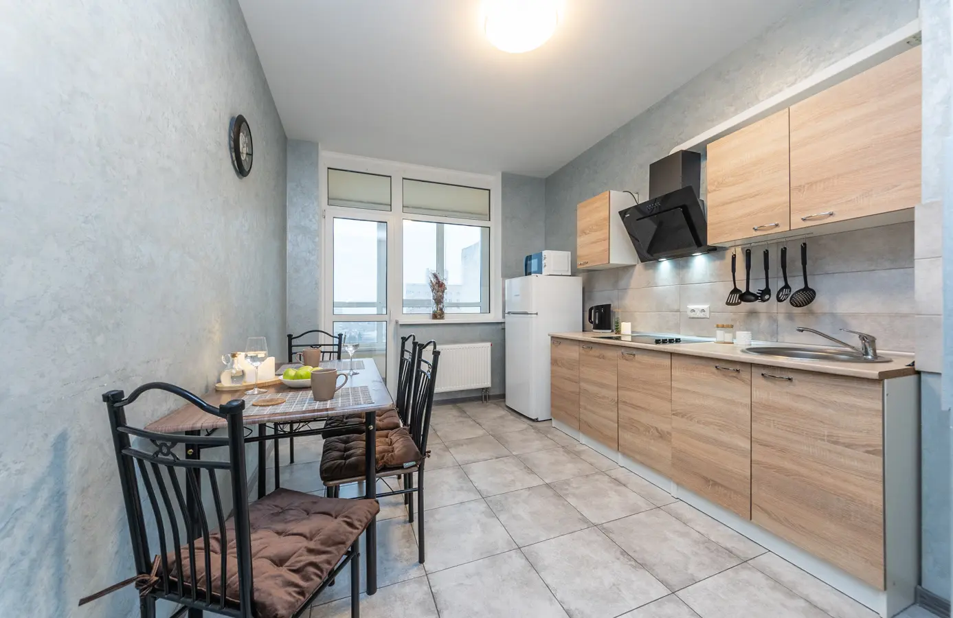 Фото Selling a 1-room apartment, 39.8 sq.m., Pravdy Avenue 41Д Kyiv, price: 91500 $, code 3852