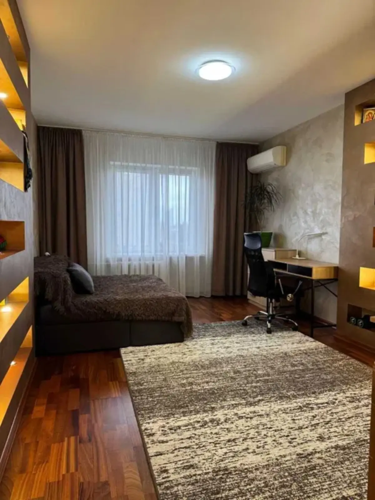 Фото Selling a 3-room apartment, 90 sq.m., Ivana Puliuia Street 2 Kyiv, price: 140000 $, code 3854