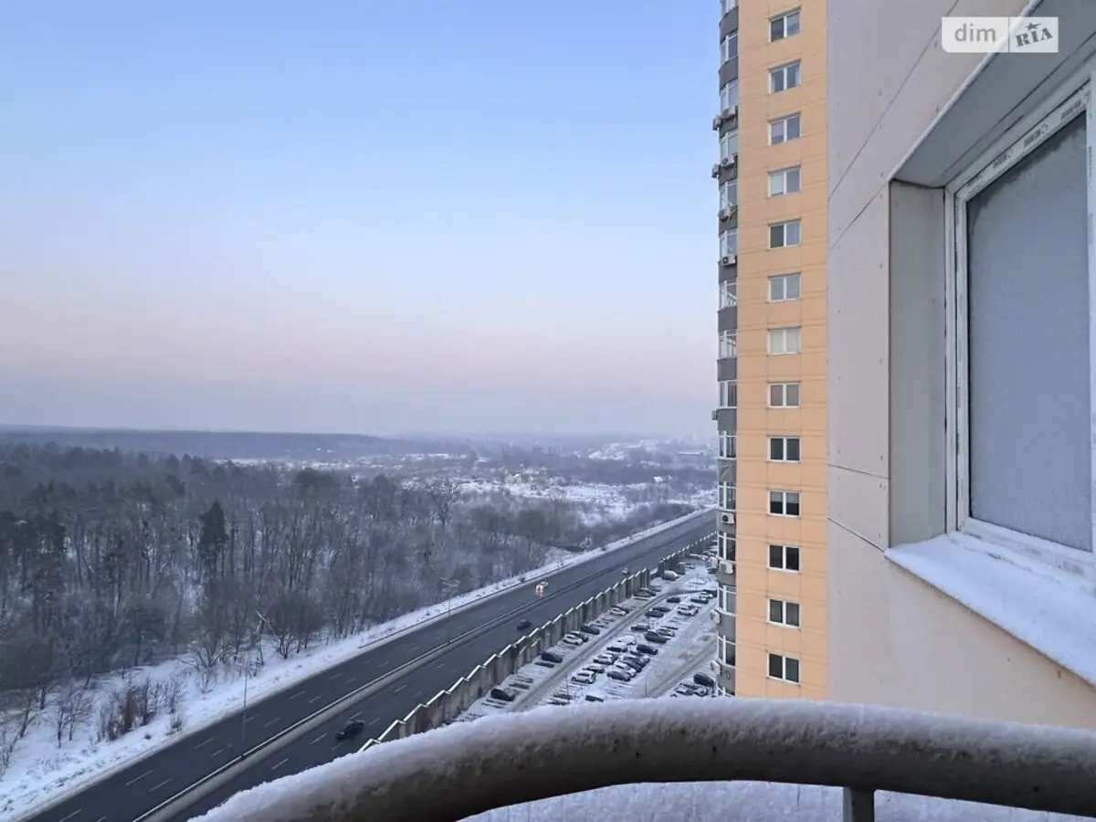 Фото Продаю 3 кімнатну квартиру, 96 кв. м, Юрія Кондратюка вул. 1 Київ, ціна: 91000 $, код 3857