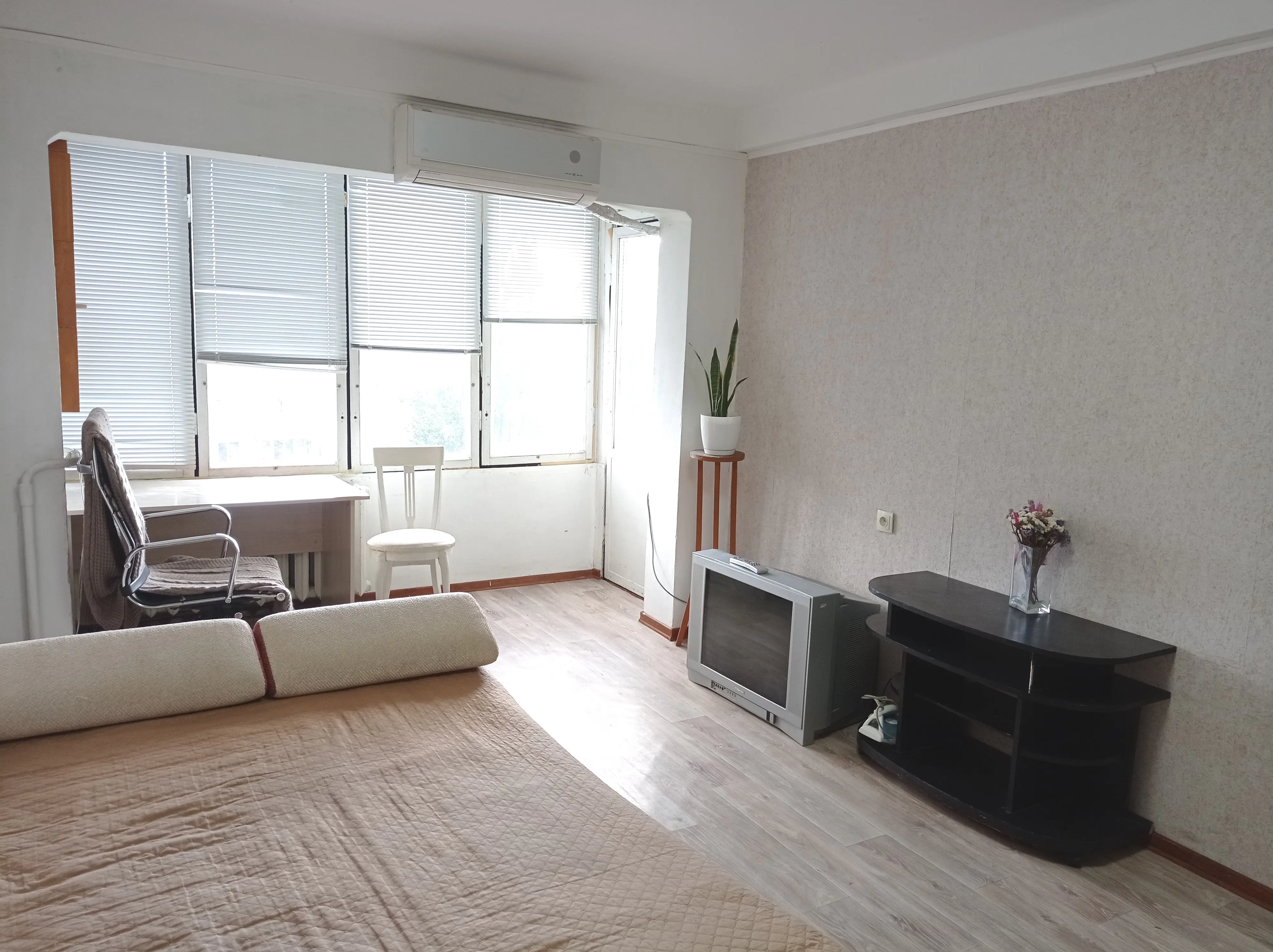 Фото Зняти 2 кімнатну квартиру, Ентузіастів вул. 43 Київ в довгострокову оренду, ціна: 10000 UAH, код 3859